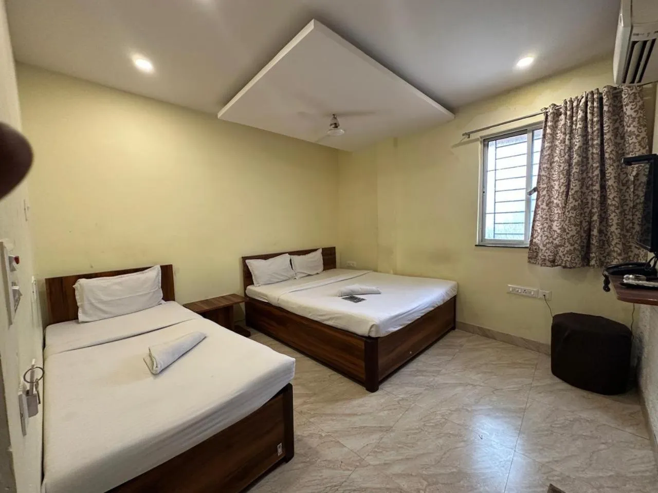 Bed in Hotel Holiday Express