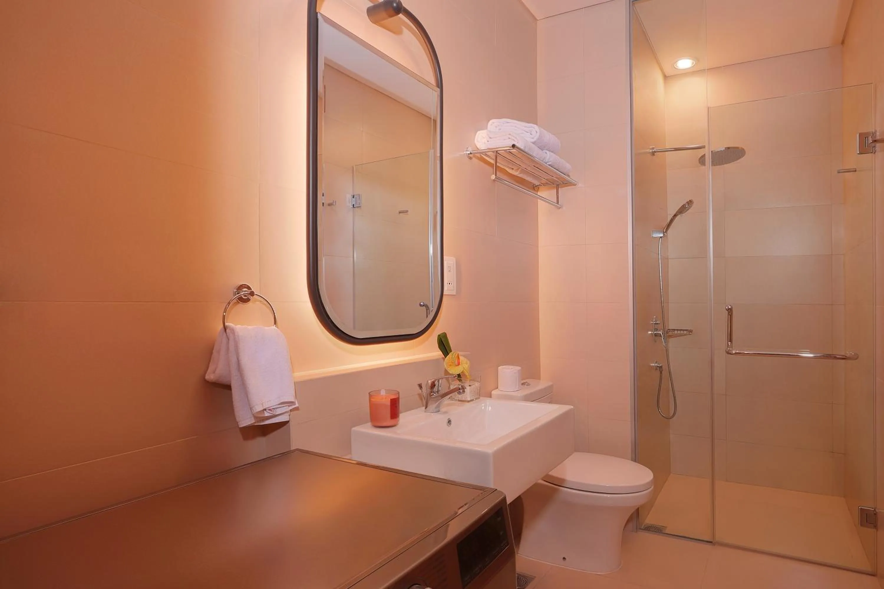 Shower in Citadines Gatot Subroto Jakarta