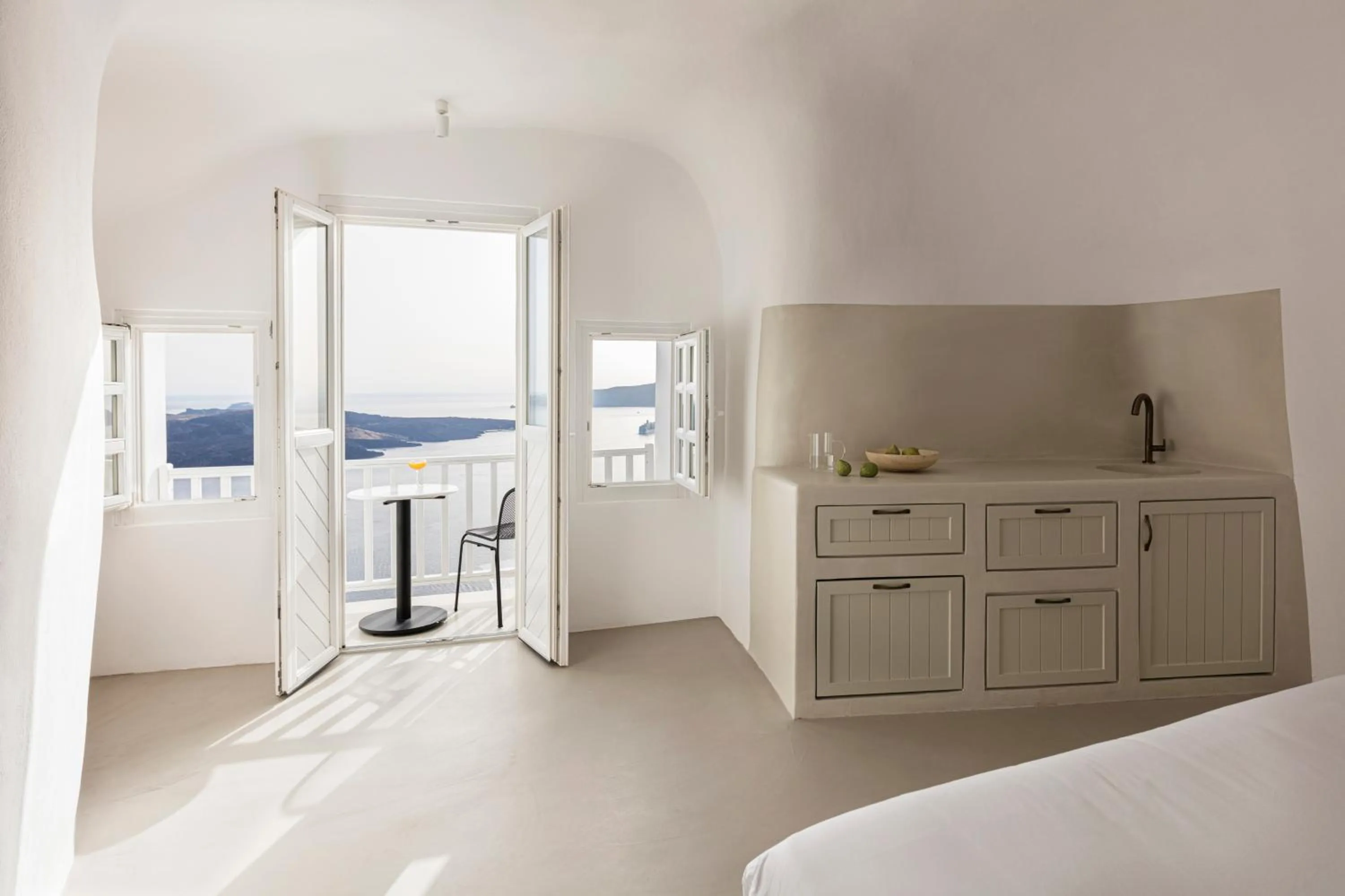 View (from property/room), Bed in CASASUNSHA Hybrid Retreat Santorini