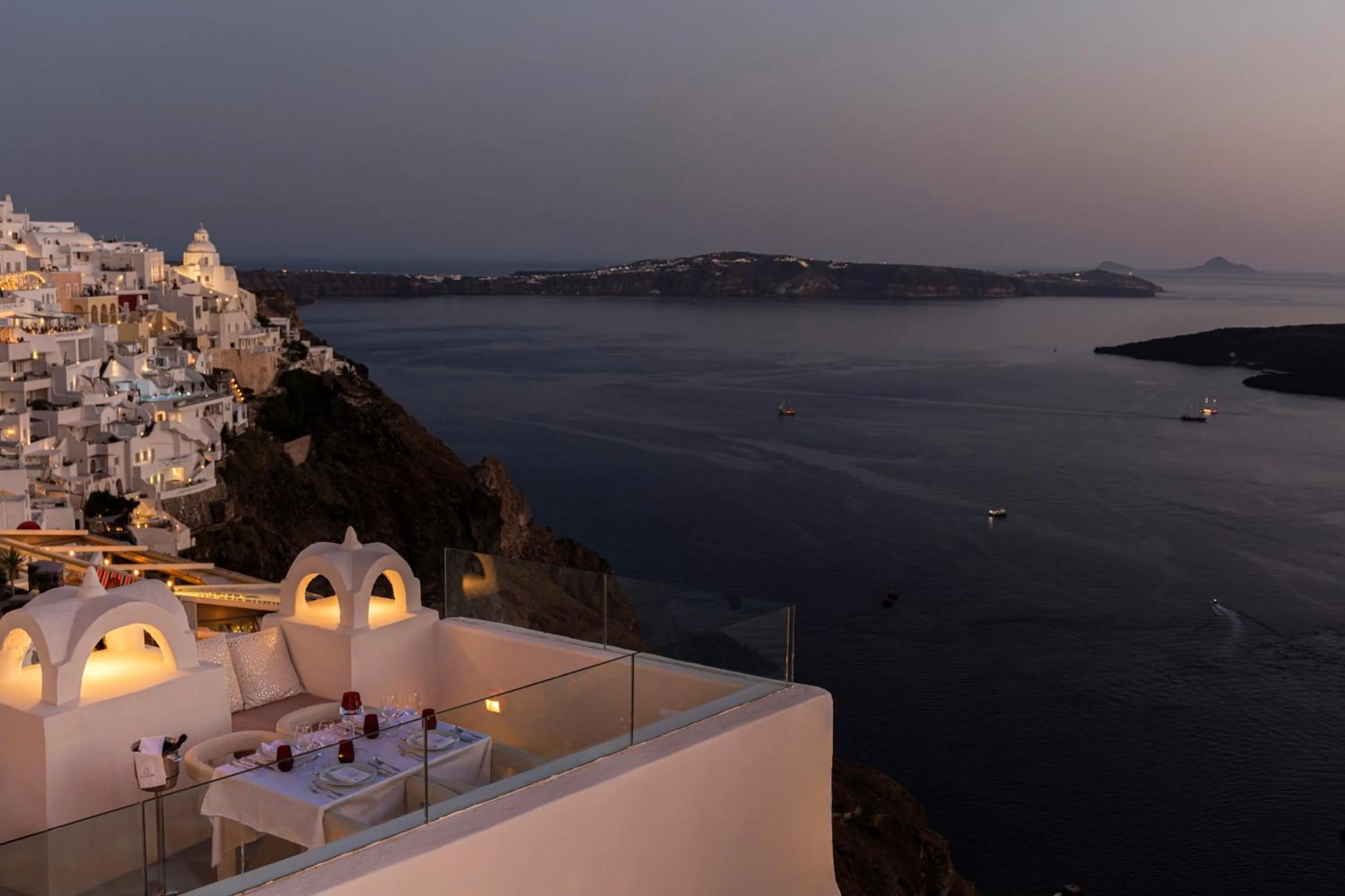 Property building in CASASUNSHA Hybrid Retreat Santorini