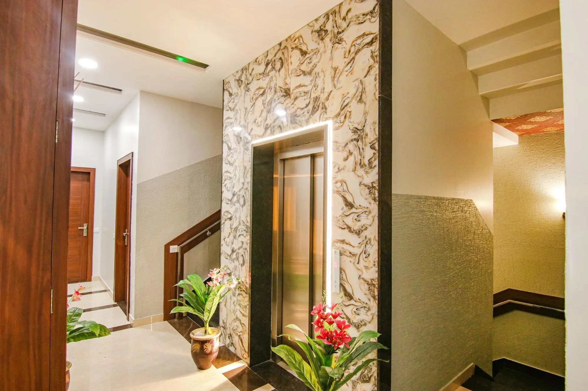 elevator in FabHotel Golden City