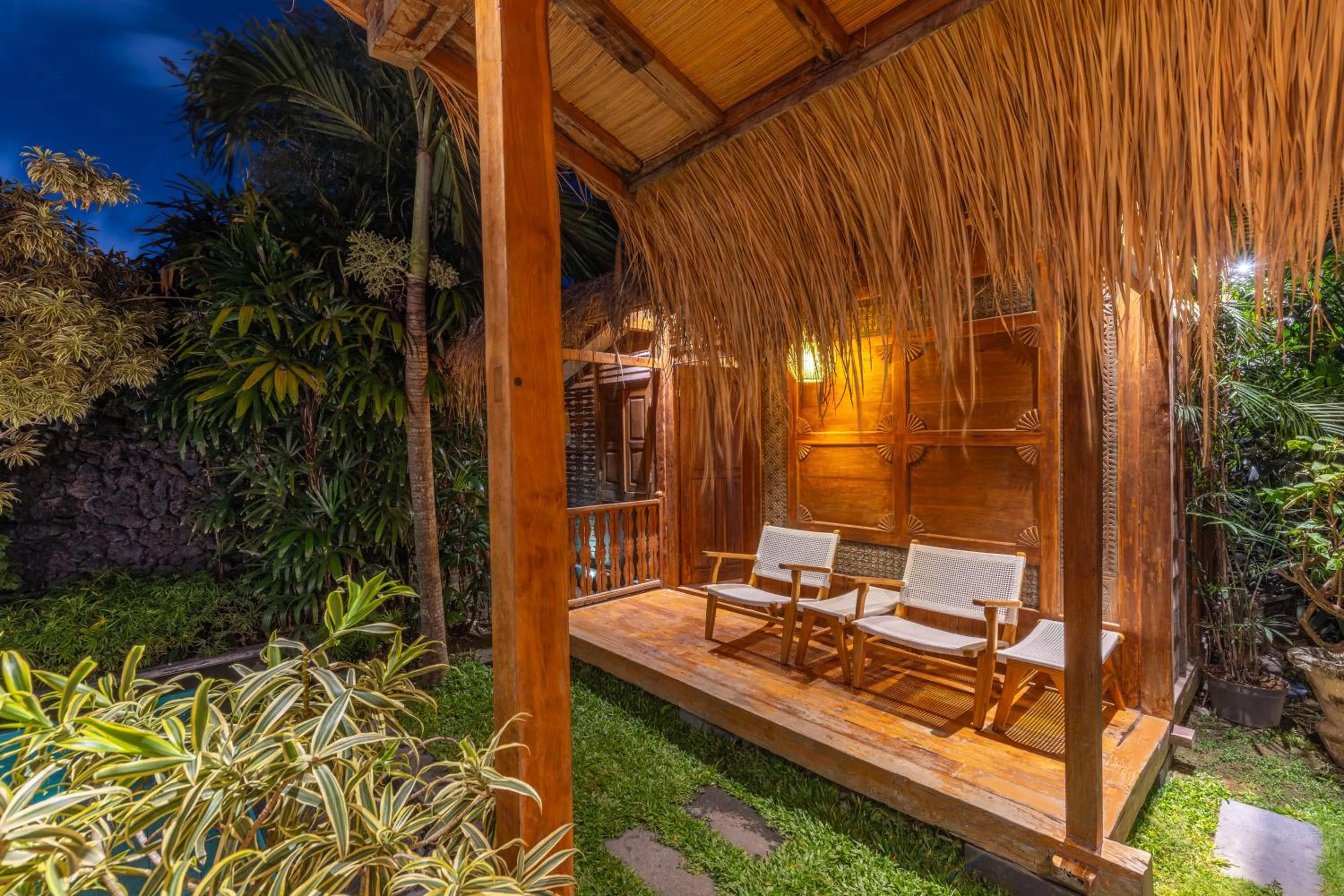 Night in Wanderlust Villa by Betterplace