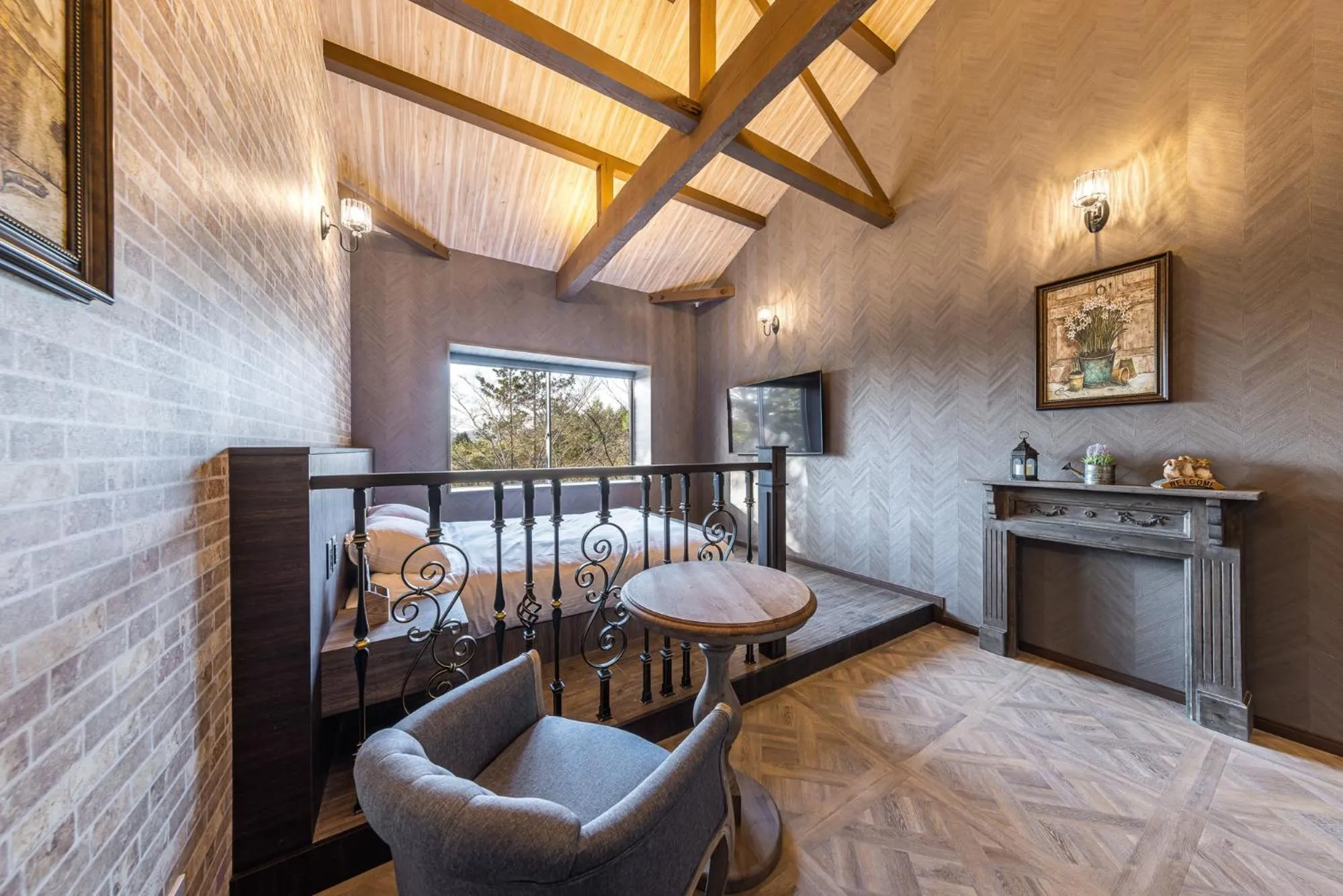 Photo of the whole room in Almeria Hotel