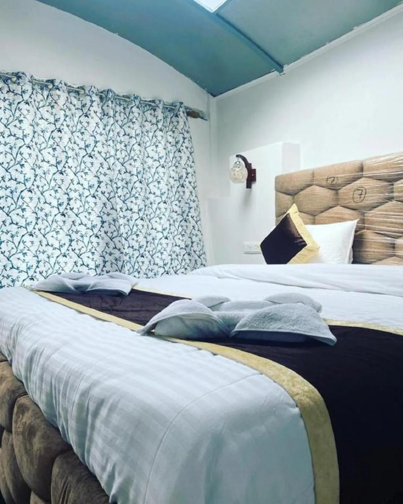 Bed in The Empire Resort , Nubra