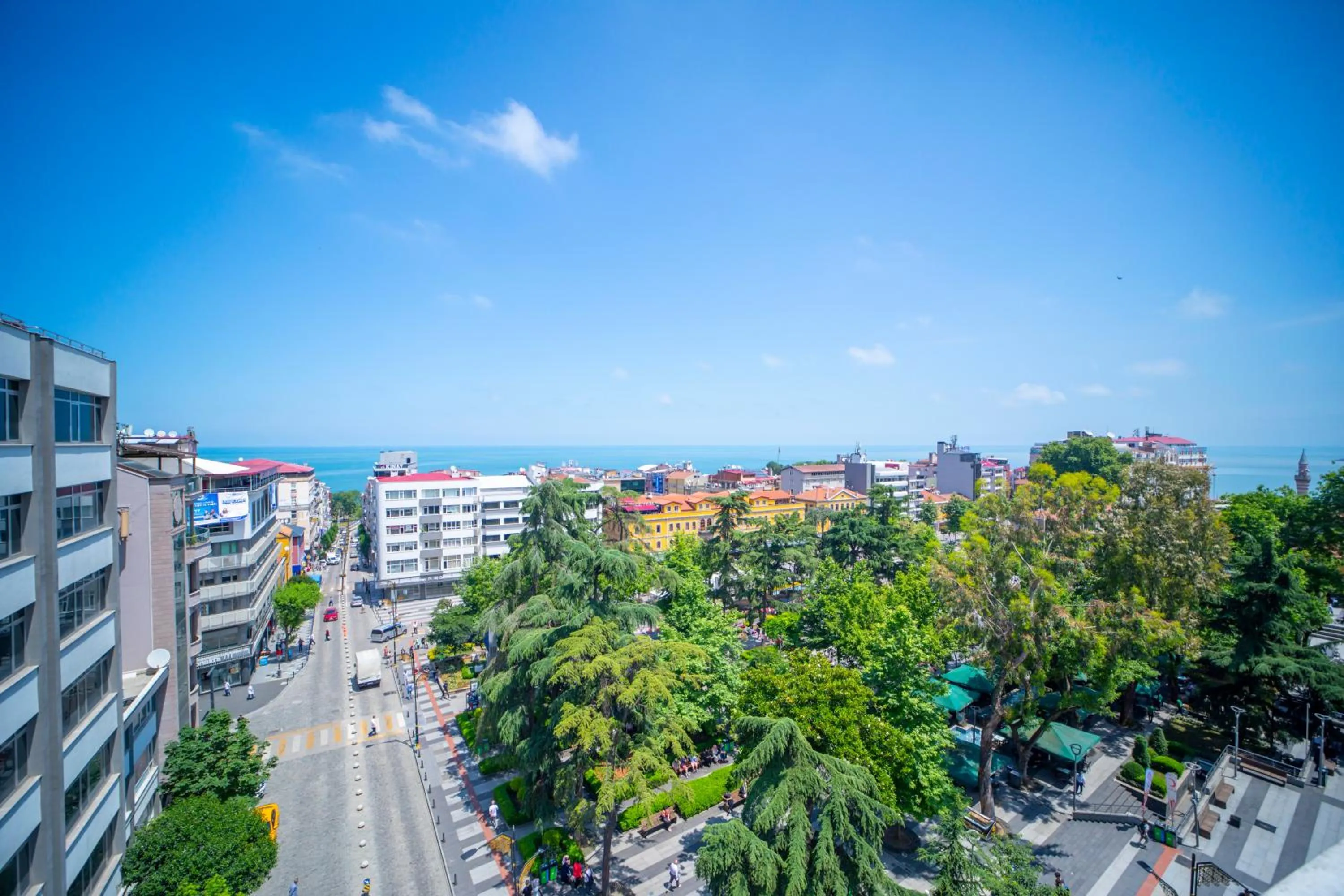 Property building in MELL City Suites Hotel