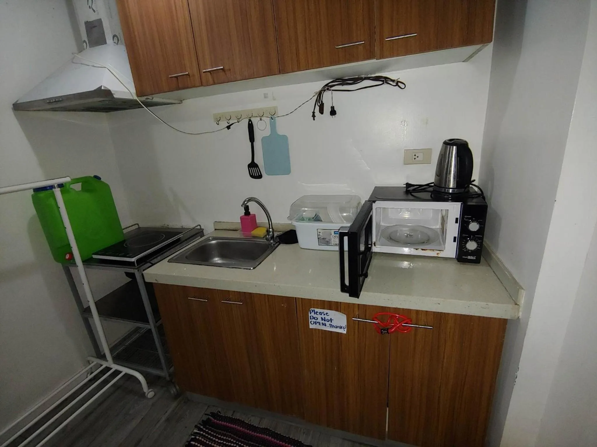Kitchen or kitchenette in ADB Avenue Tower Ortigas Manila