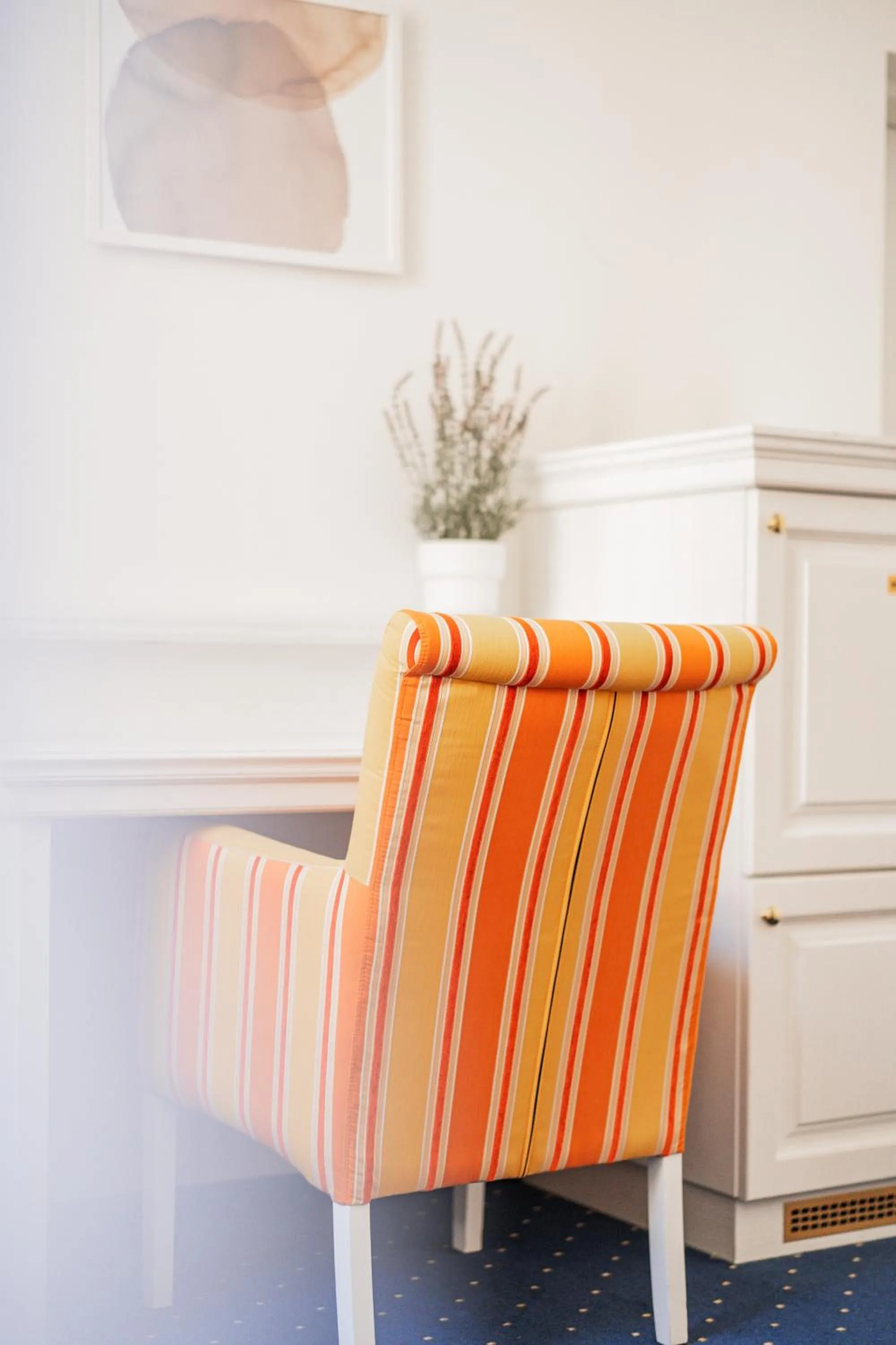 Self-Check-In Hotel Adlon