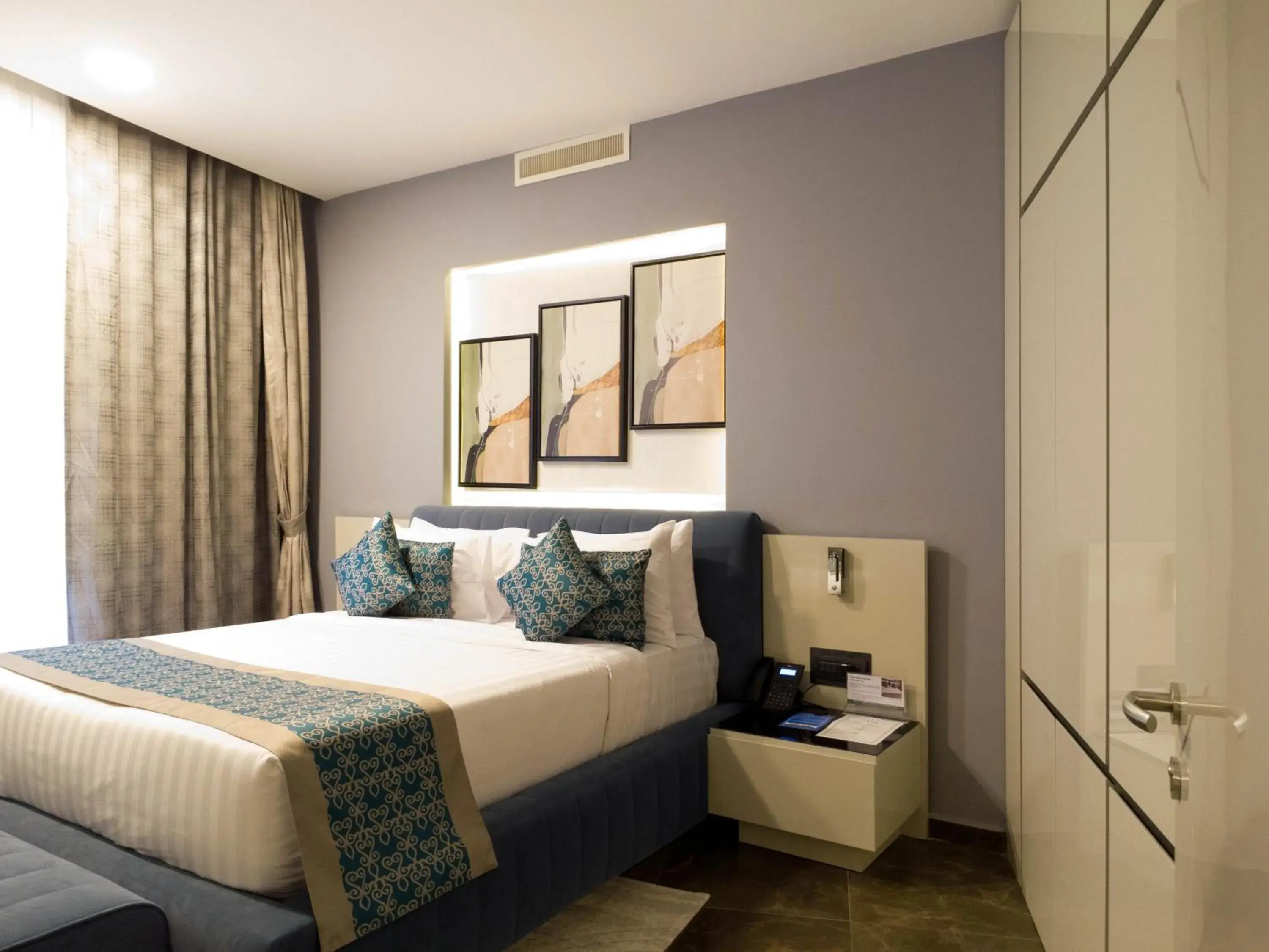 Junior Suite in FASQ Hotel Junior Suite in FASQ Hotel