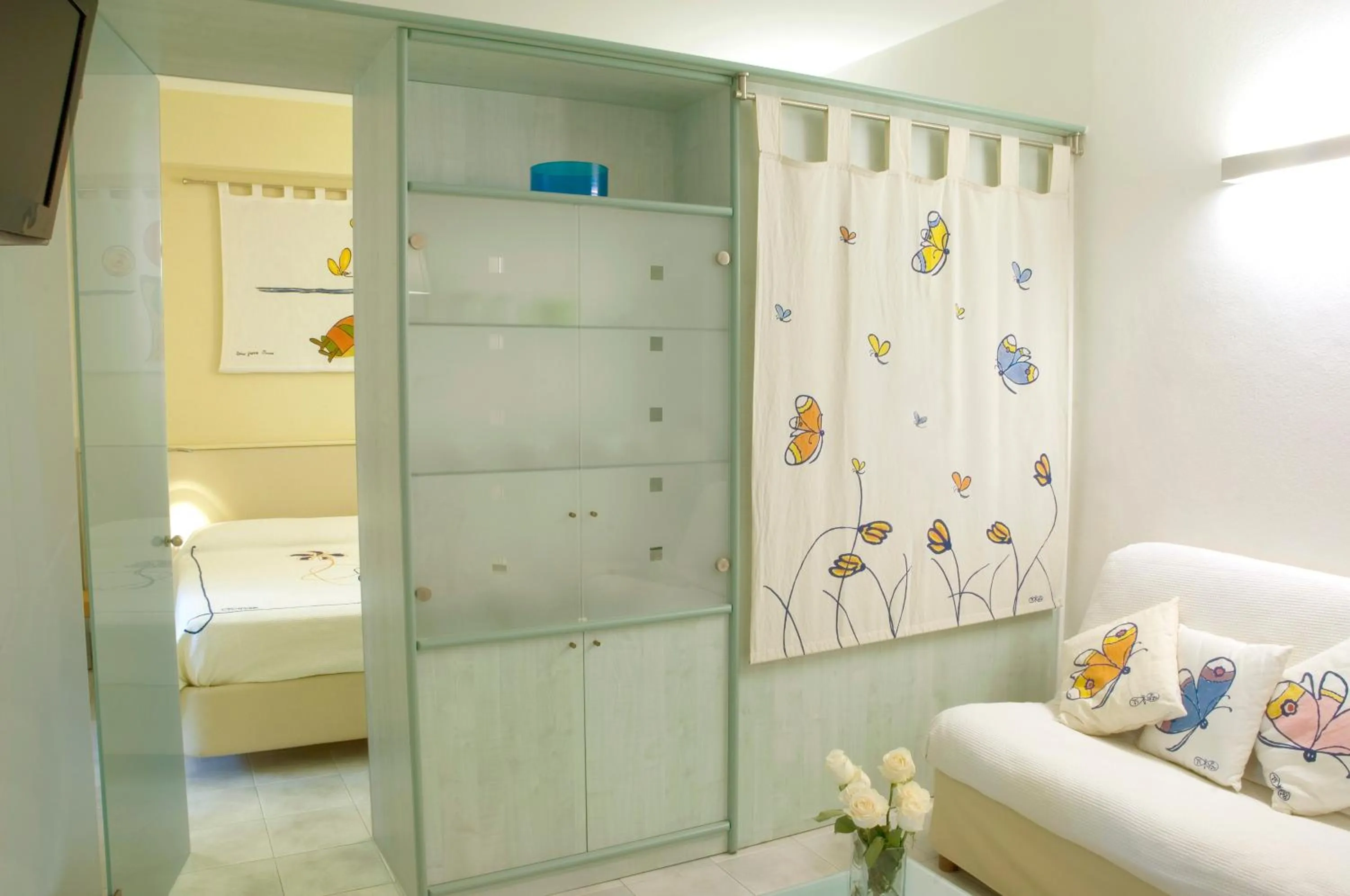 Photo of the whole room in Hotel Eros Residence