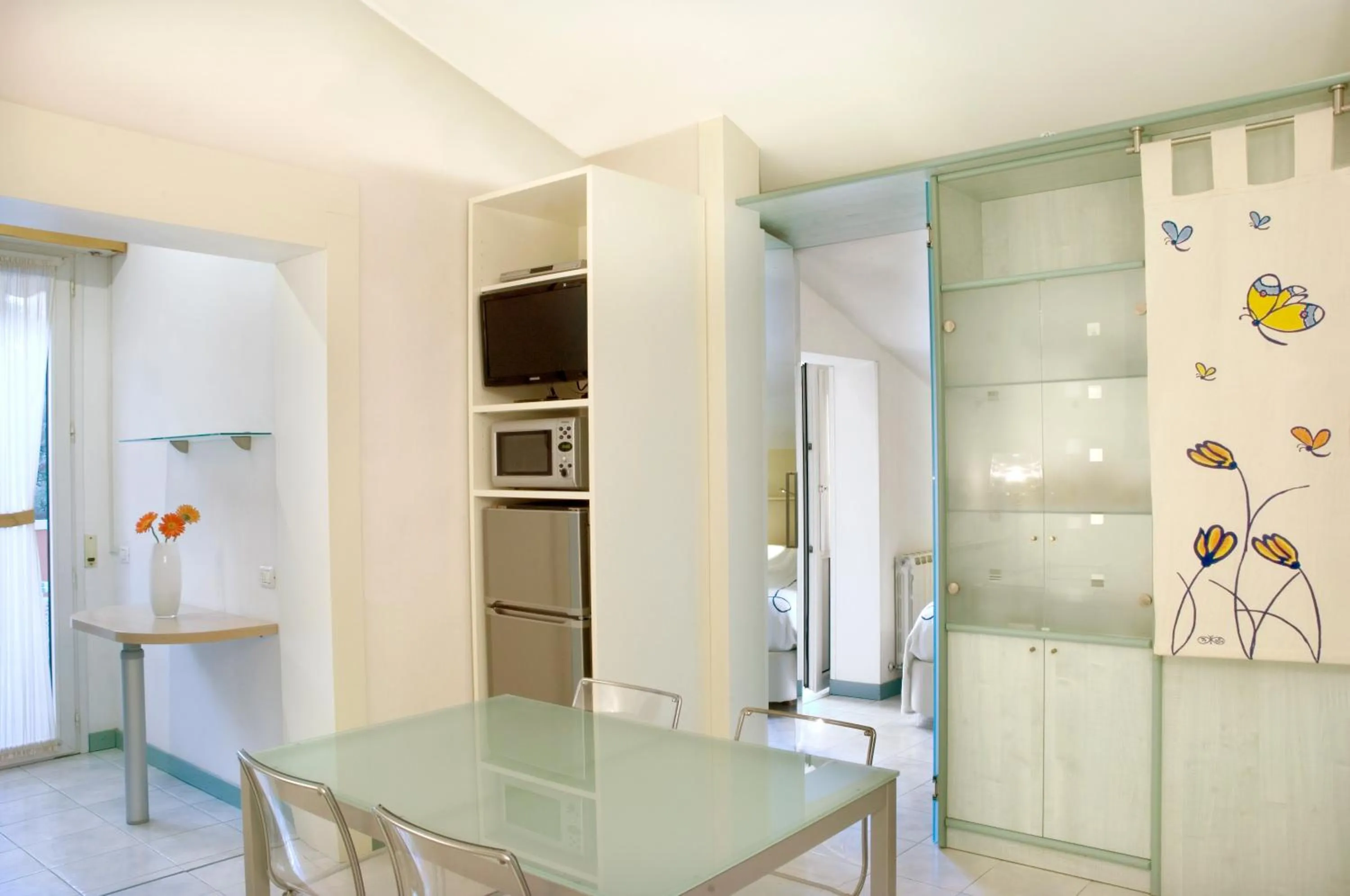 TV and multimedia in Hotel Eros Residence