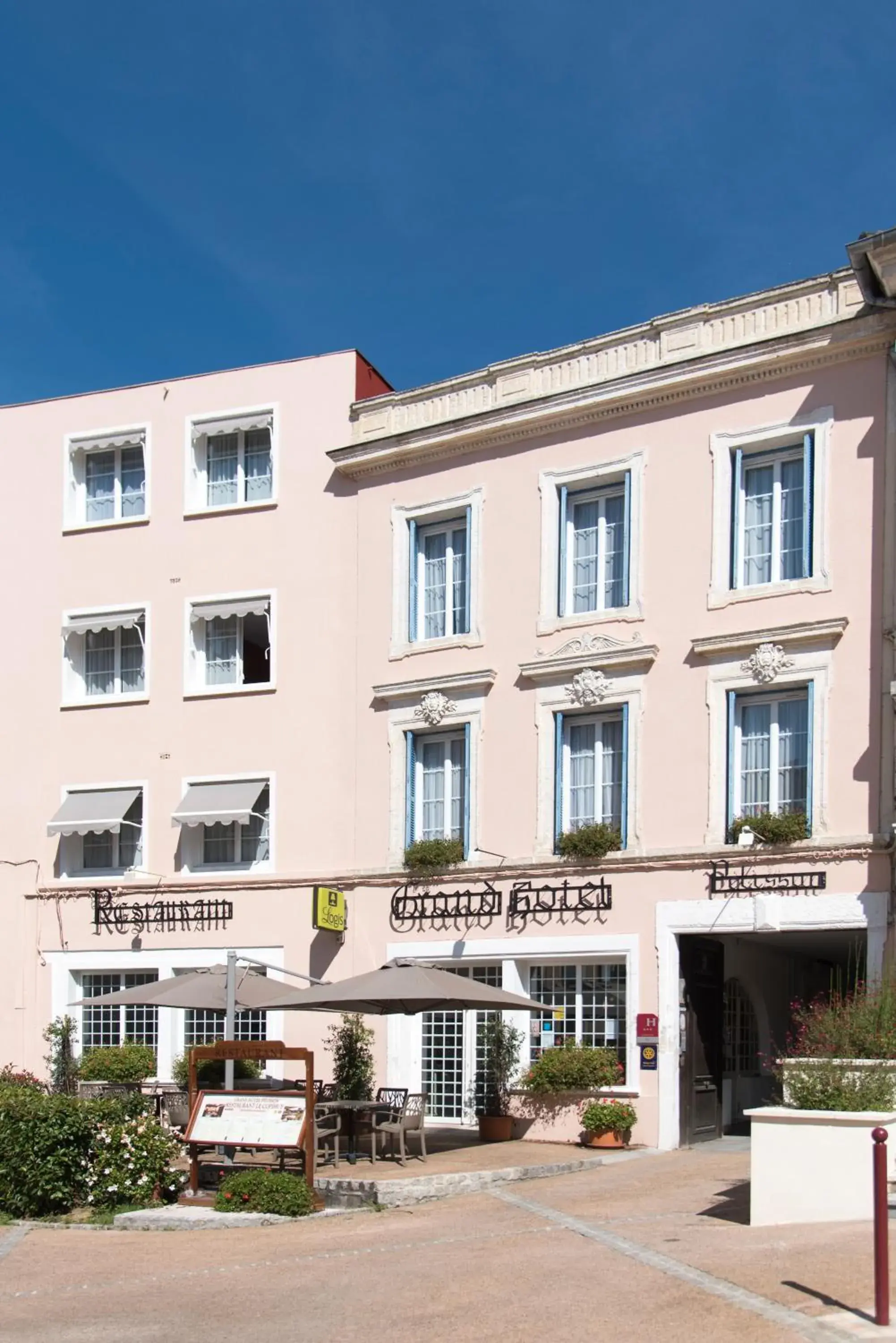 Logis Grand Hotel Pelisson Logis Grand Hotel Pelisson