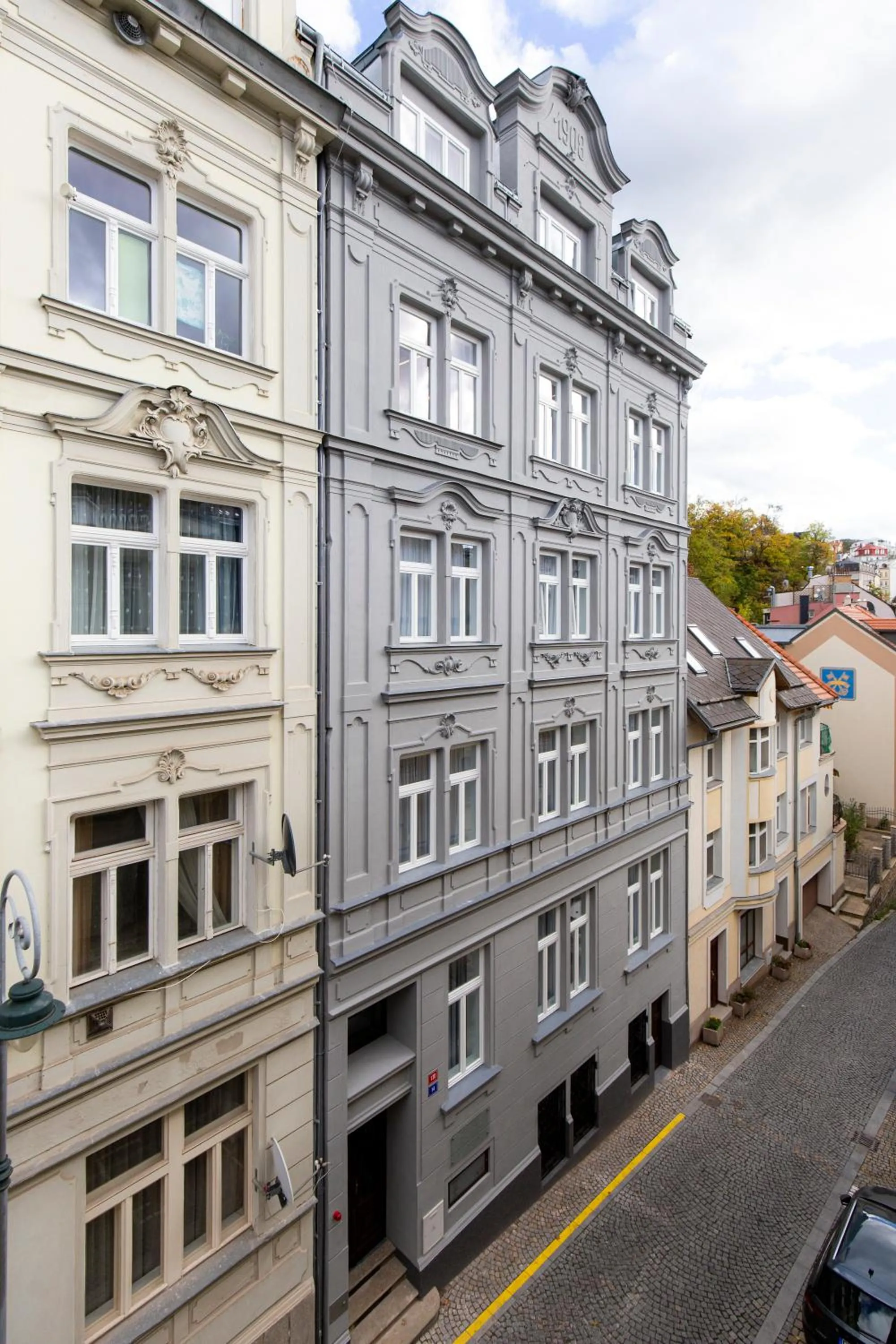 Property building in Family Apartments by ASTORIA Hotel & Medical Spa