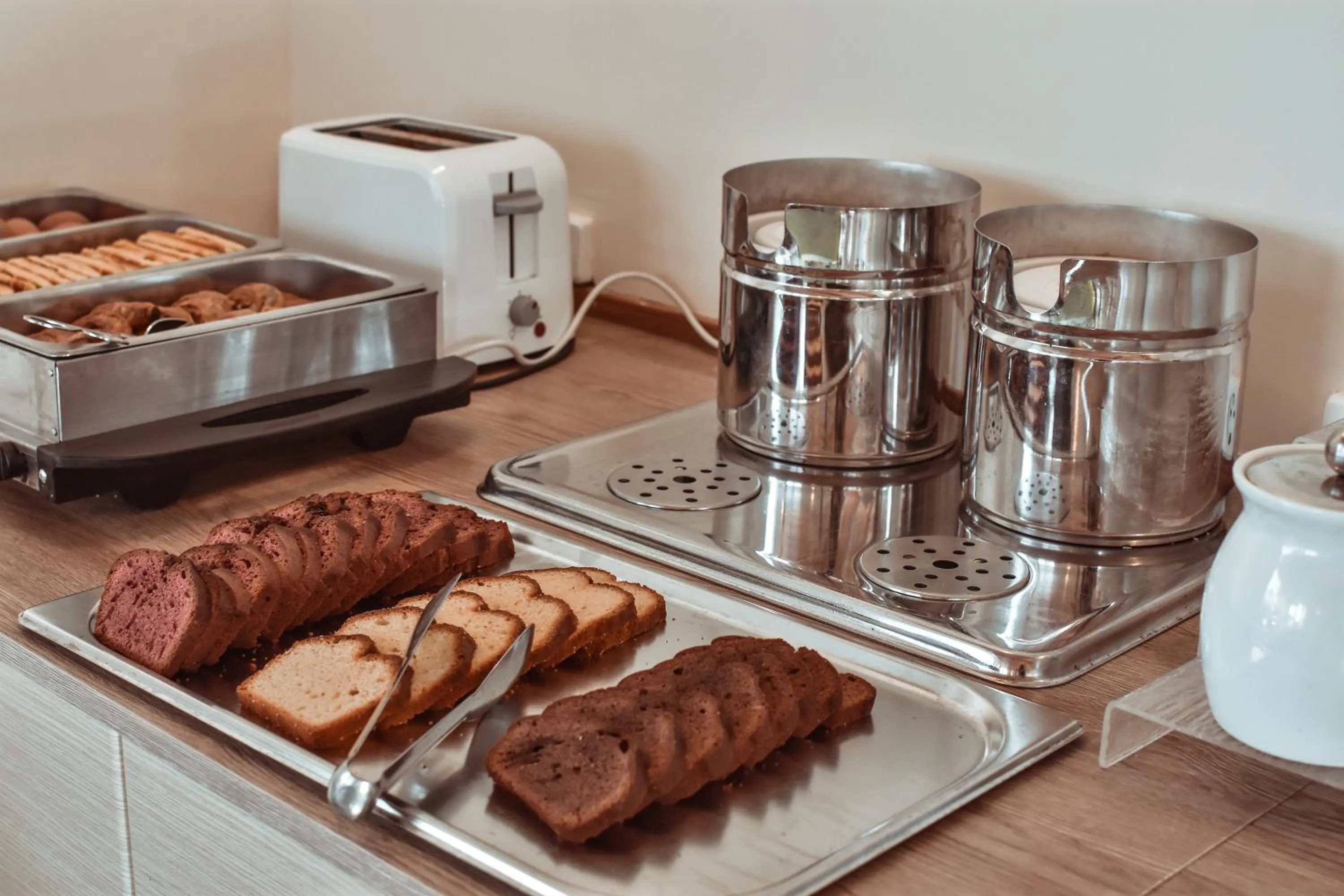 Buffet breakfast in Eleonora Αnissaras