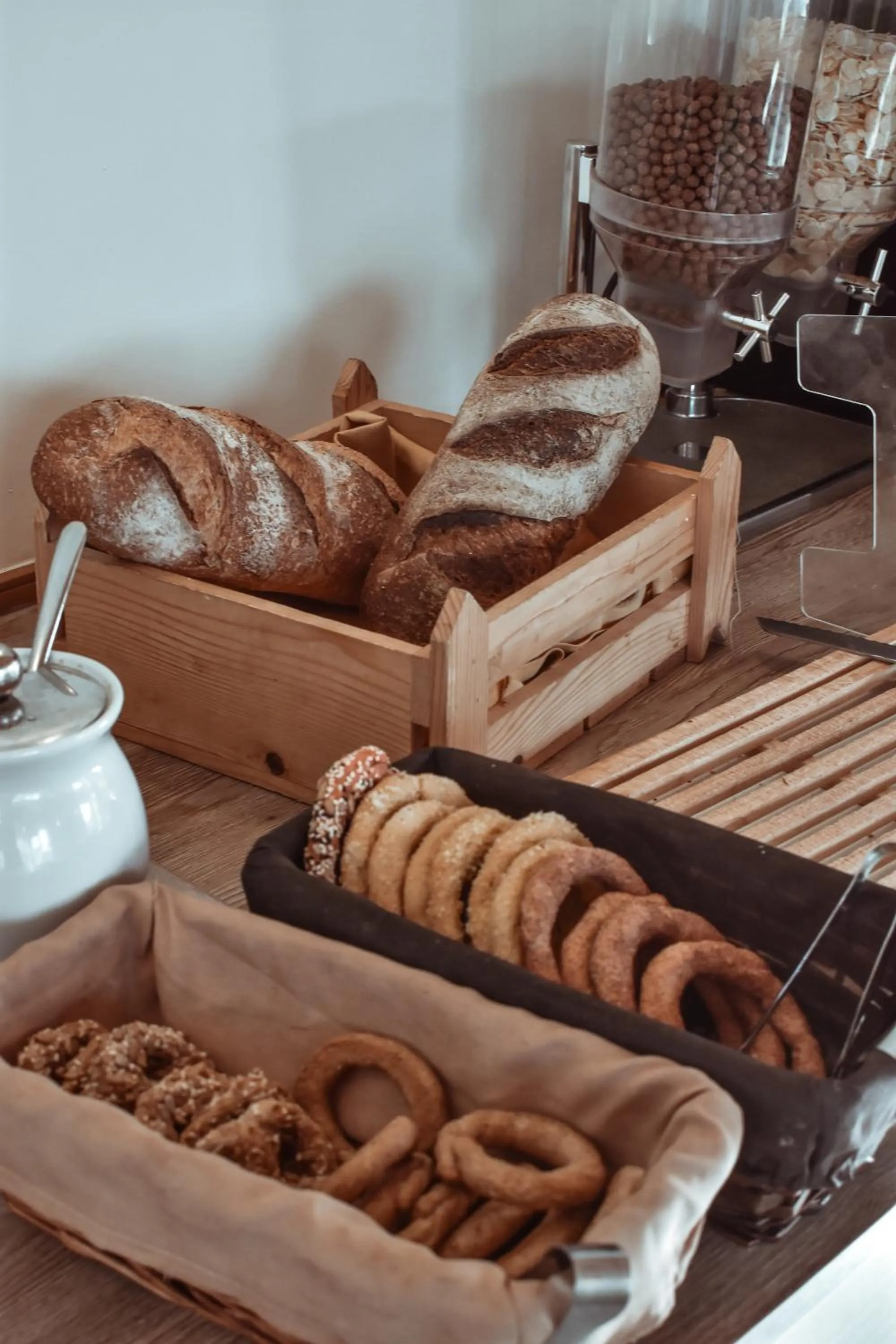 Buffet breakfast in Eleonora Αnissaras