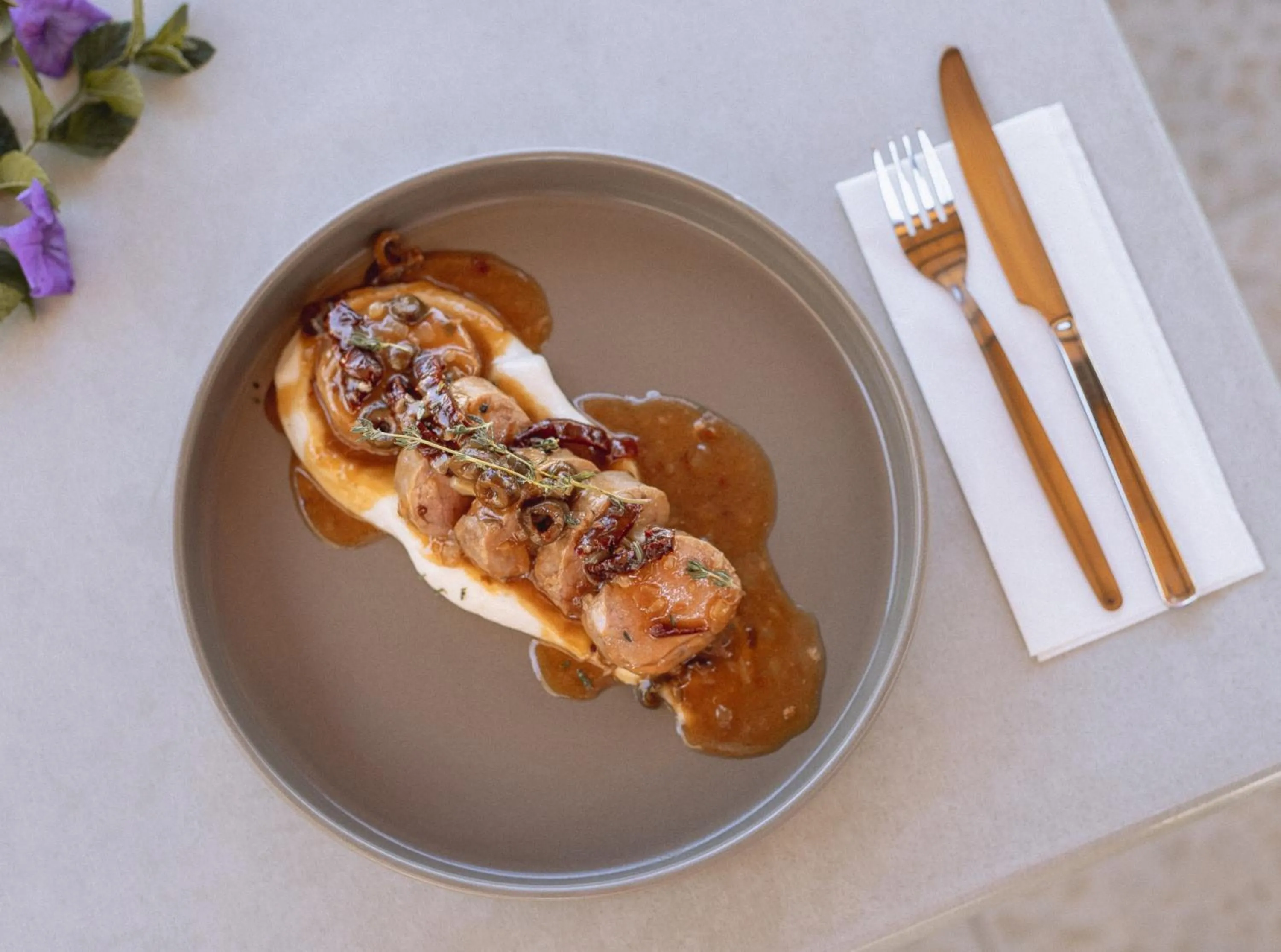 Restaurant/places to eat in Eleonora Αnissaras