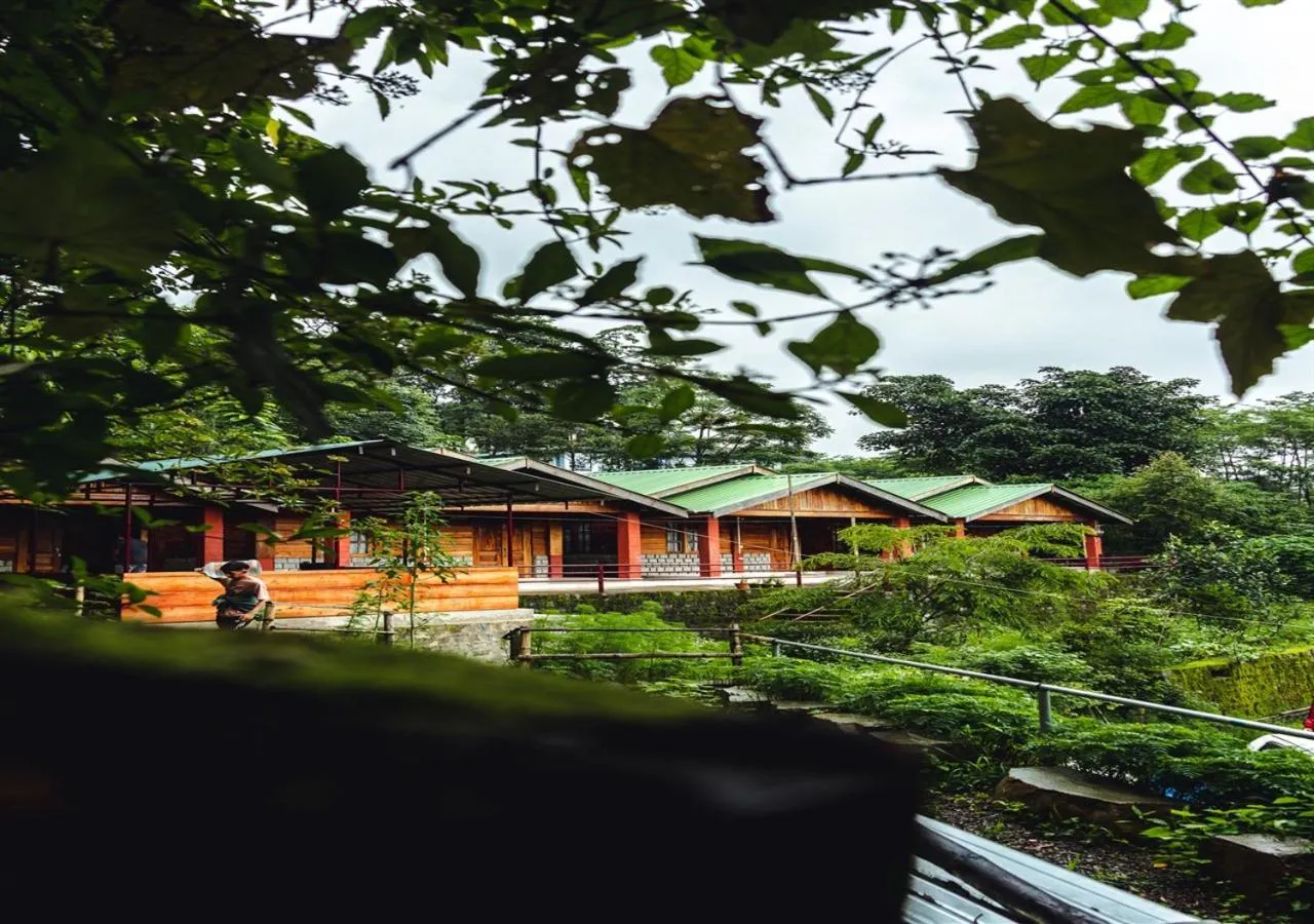 Facade/entrance in Camp David, Kigwema