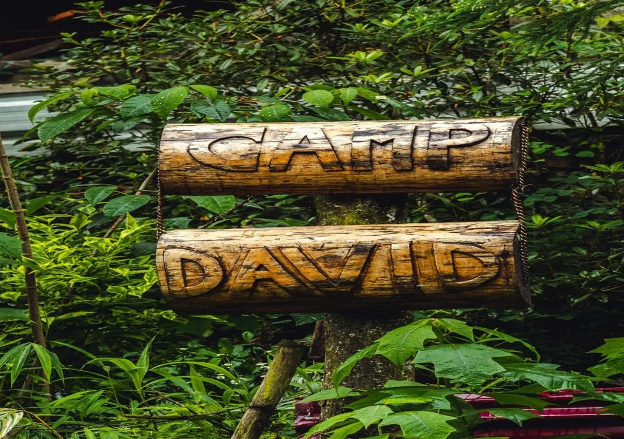 Facade/entrance in Camp David, Kigwema