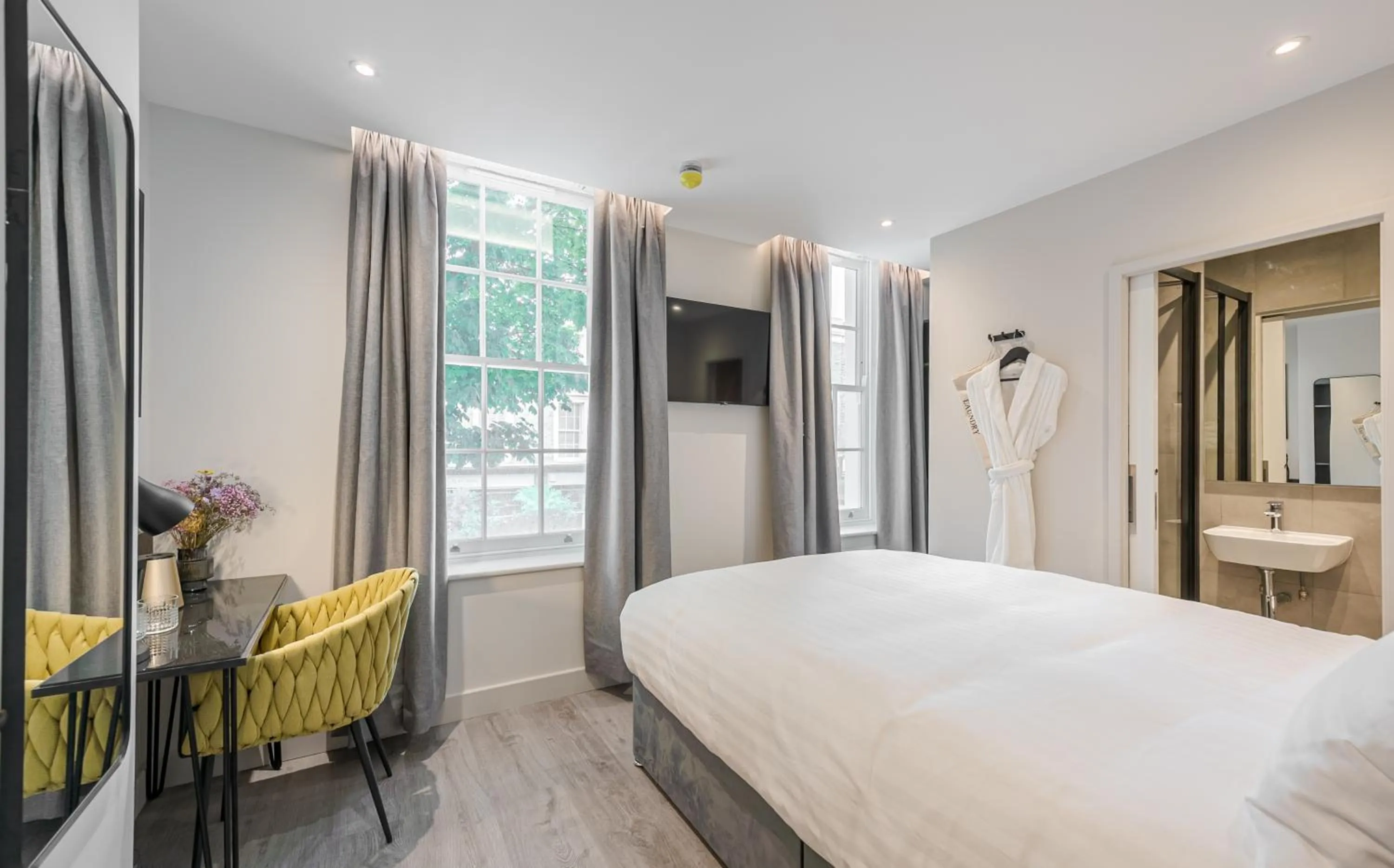 Bed in St Pancras Inn