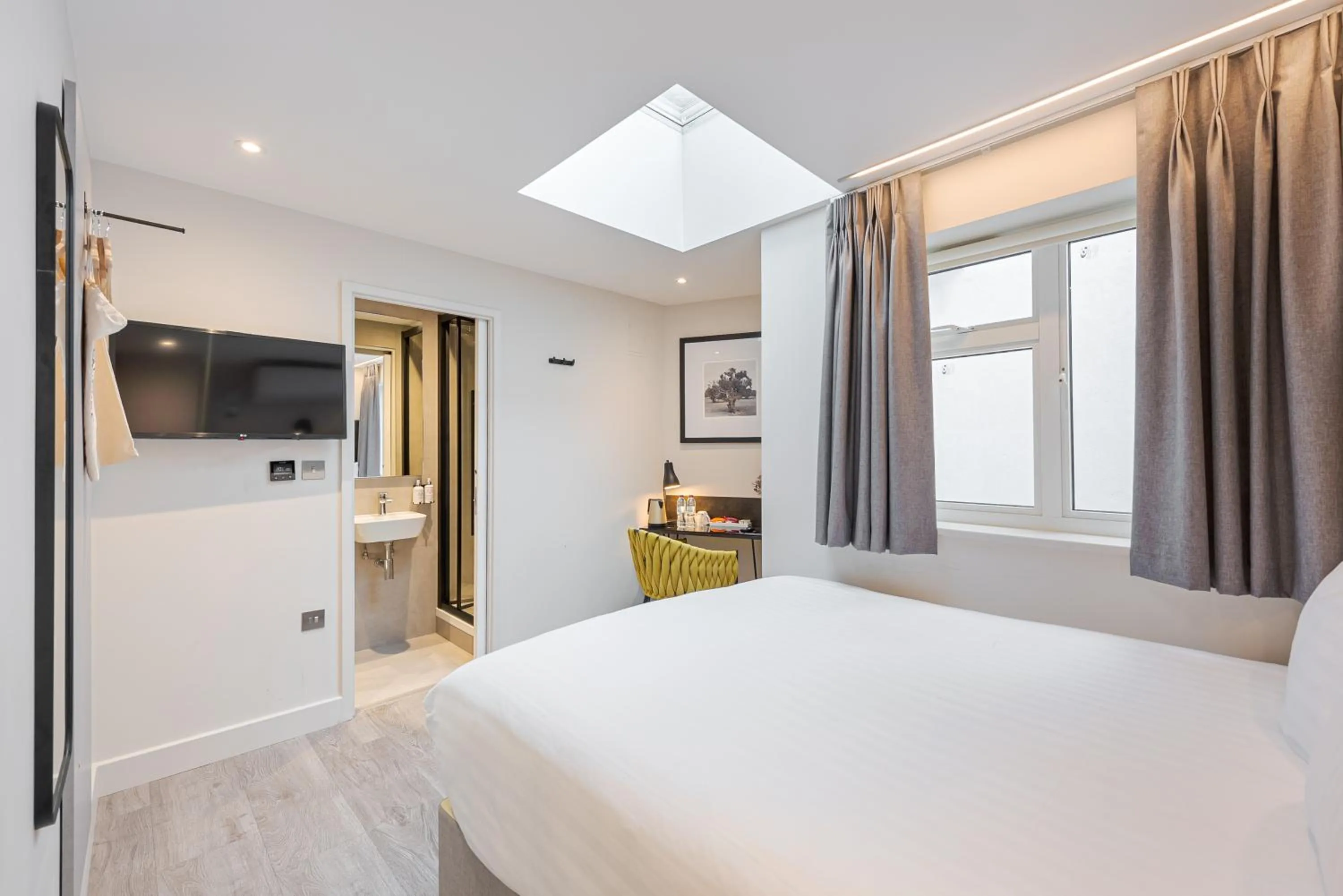 Bed in St Pancras Inn