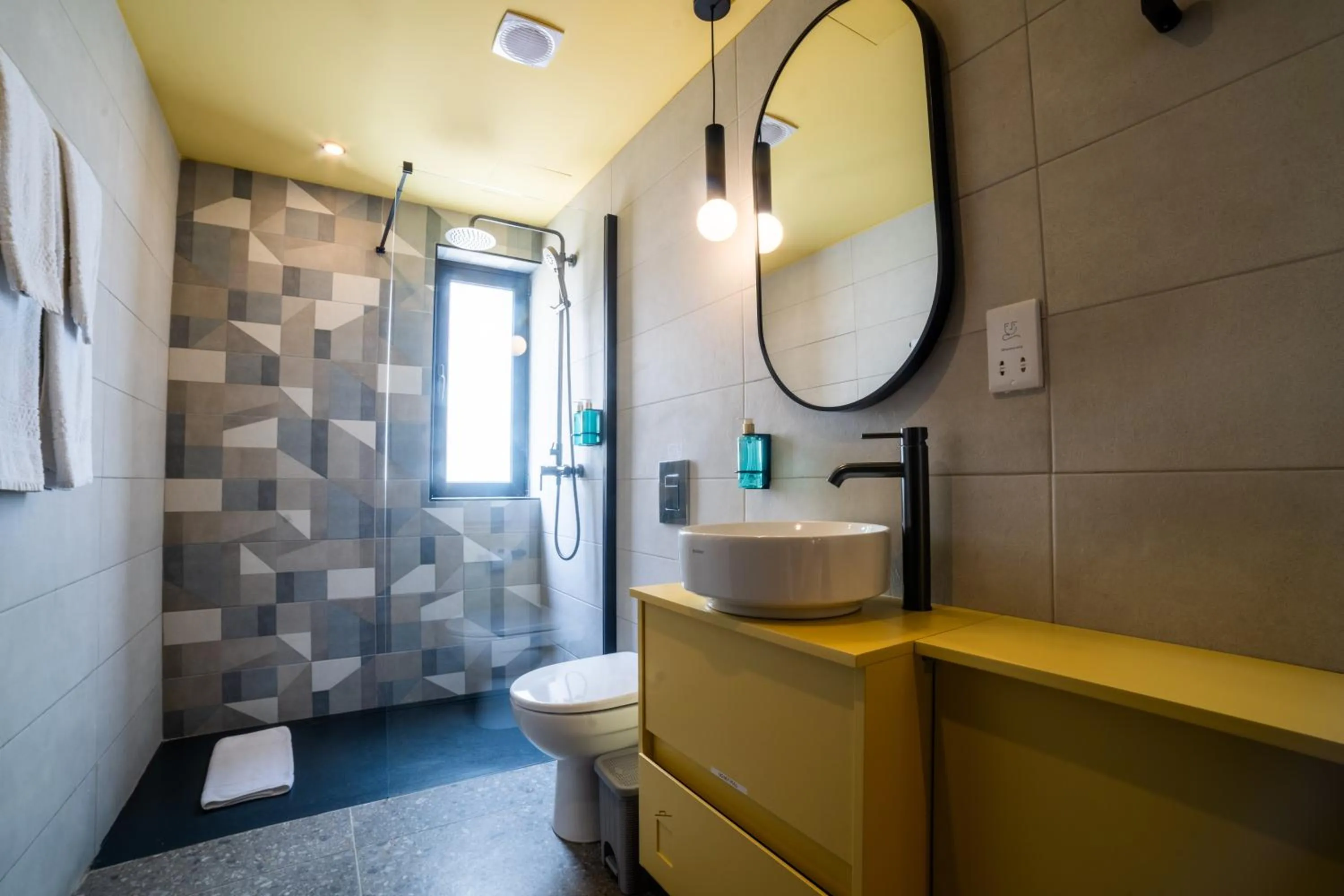 Shower in Eleven by Warren Collection