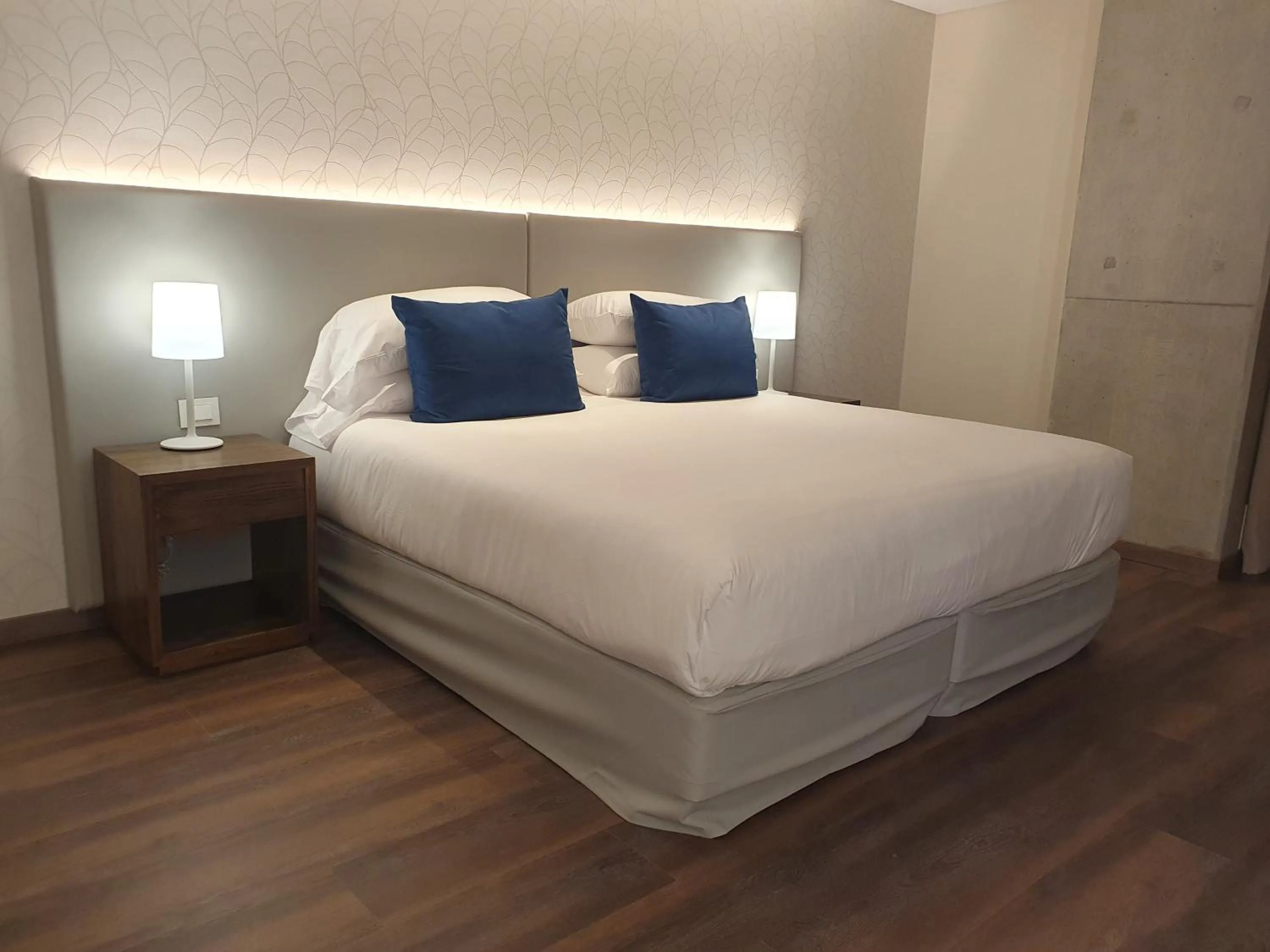 Bed in Del Bono Central Hotel