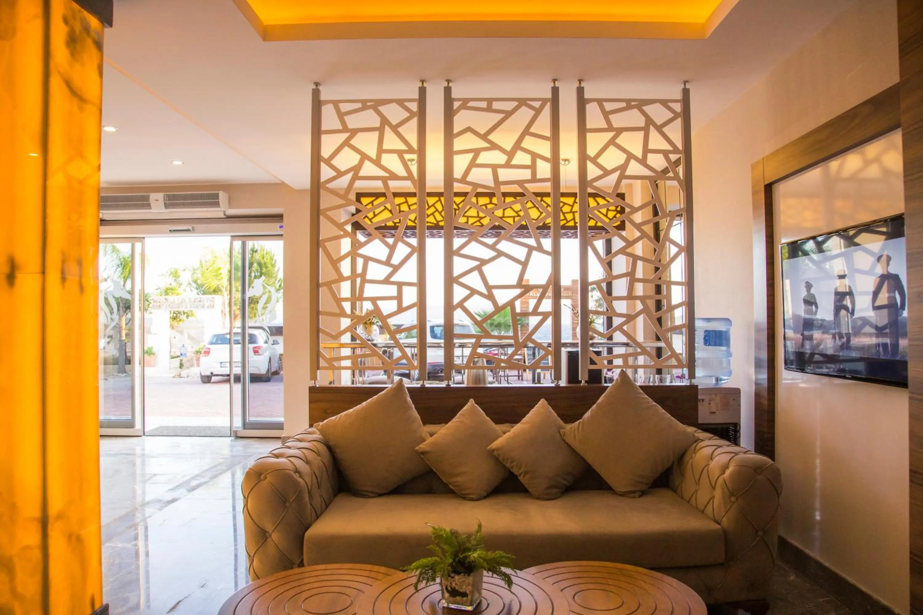 Lobby or reception in Sea View Hotel