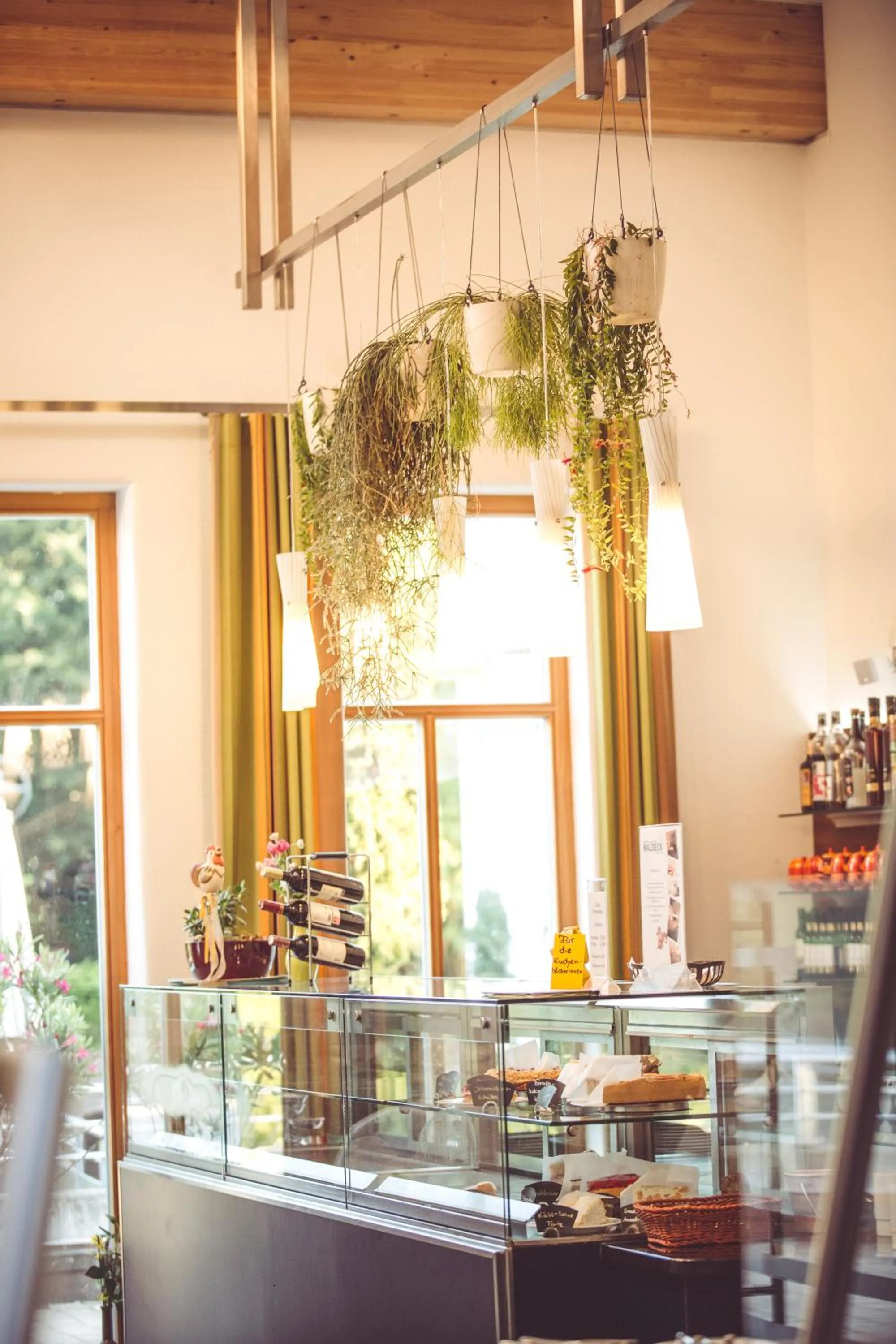 Restaurant/places to eat in Hotel und Appartementhof Waldeck