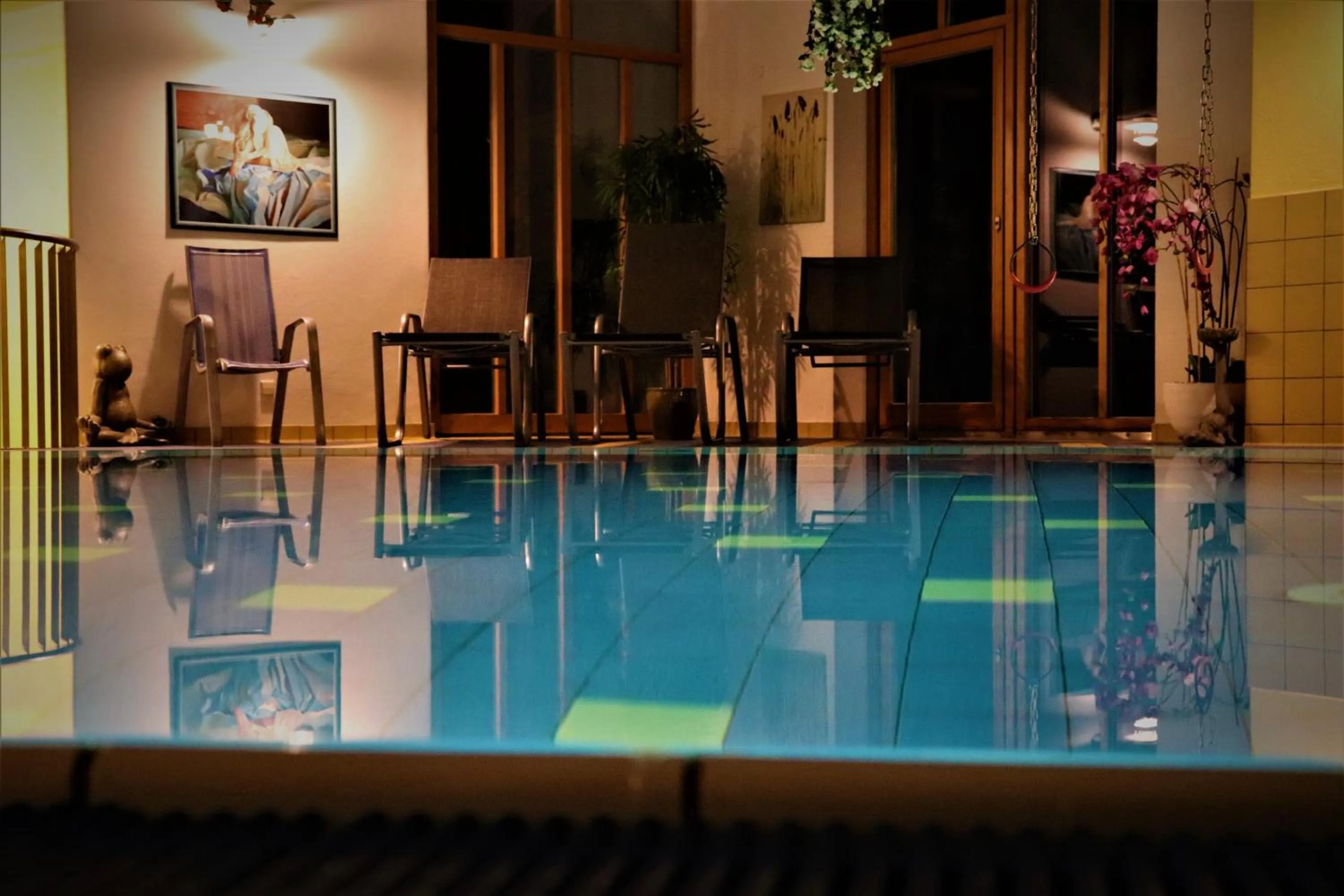 Swimming pool in Hotel und Appartementhof Waldeck