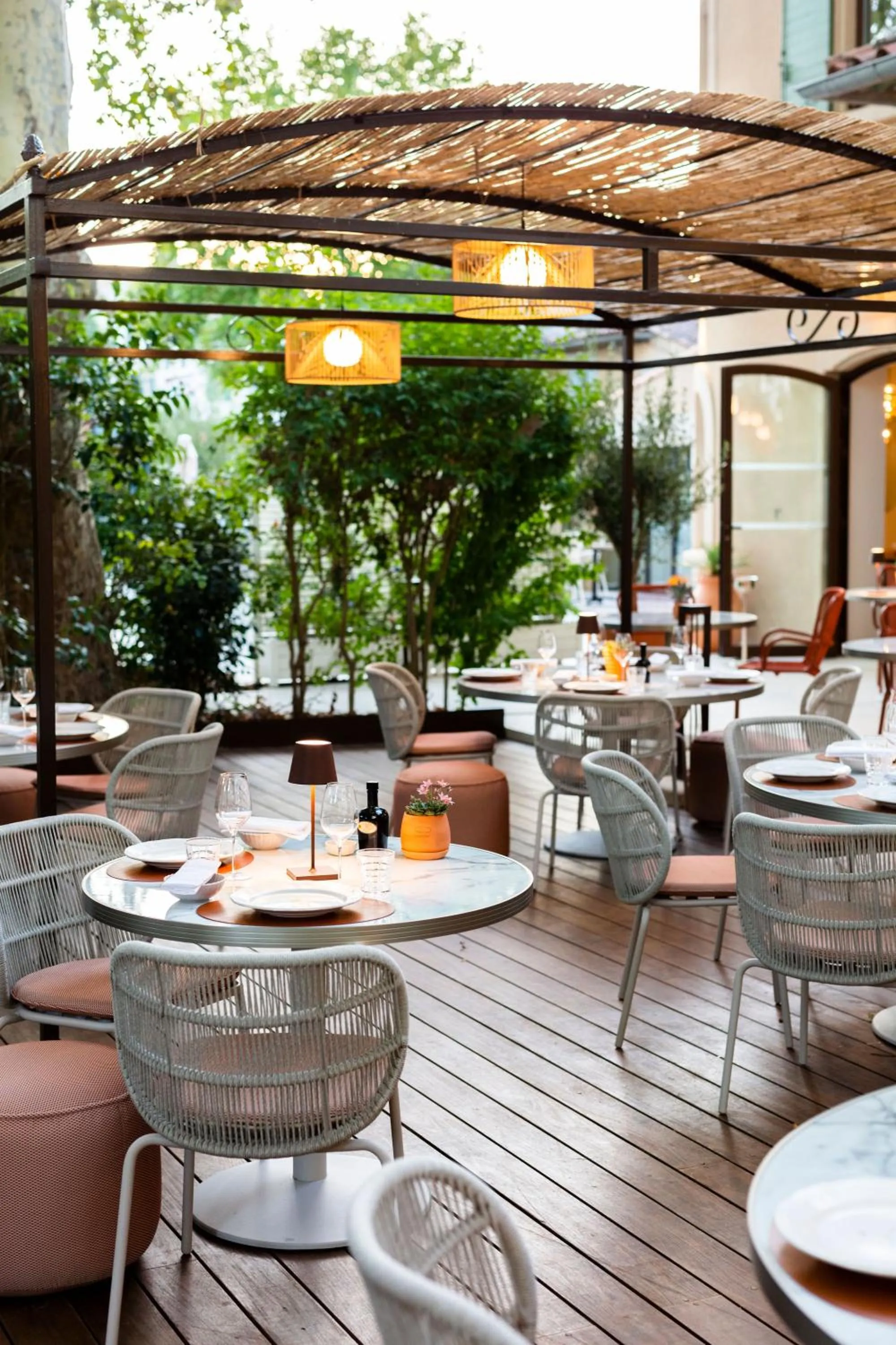 Restaurant/places to eat in Hôtel et Restaurant La Bastide Bourrelly - Mathias Dandine