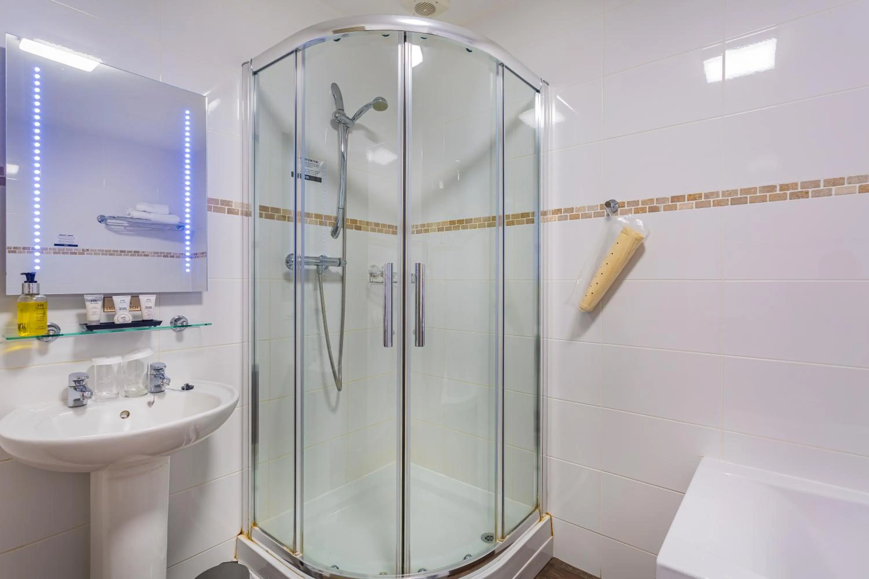 Bathroom in The Talbot Hotel, Oundle , Near Peterborough - The Coaching Inn Group