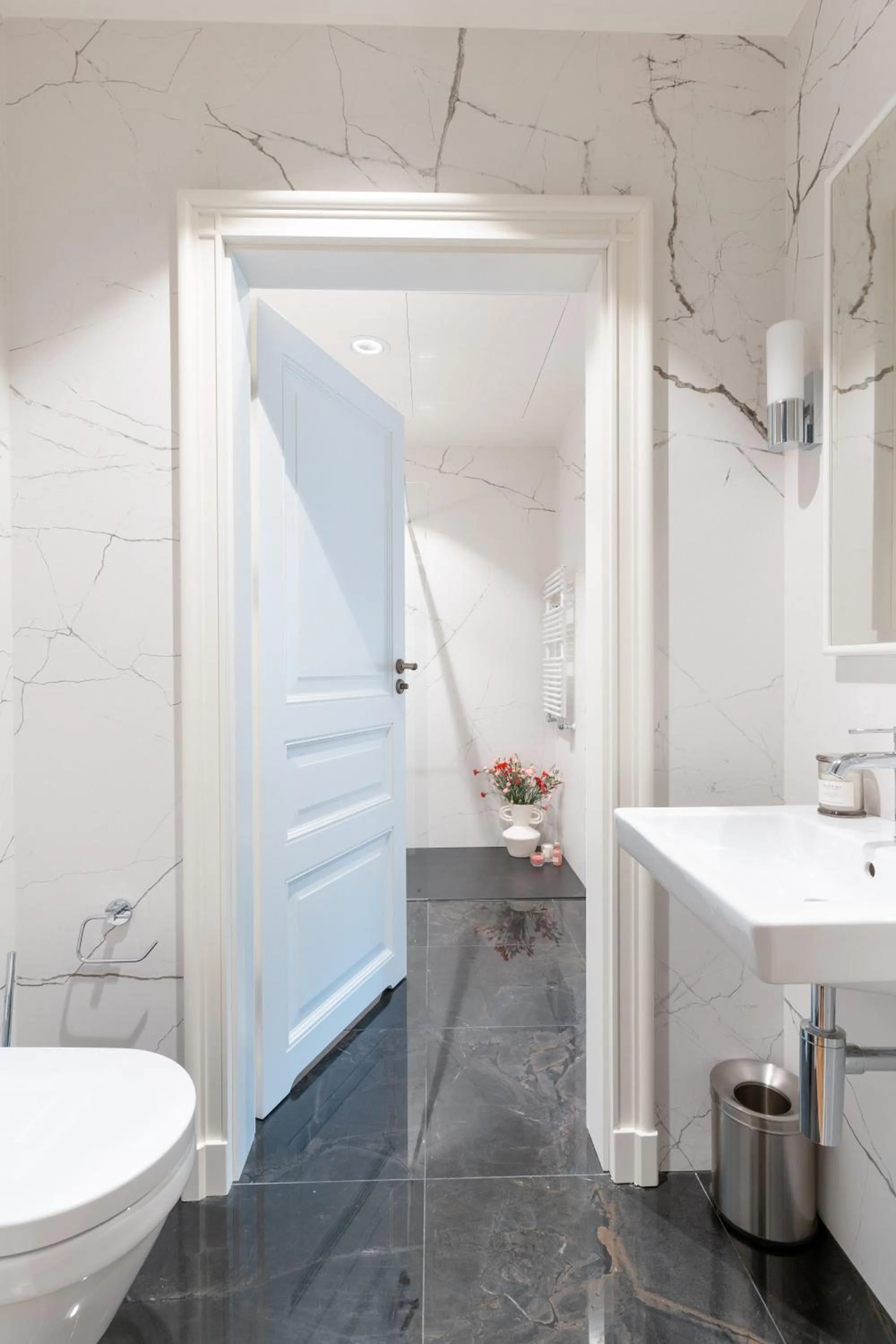 Shower in WillaWawel - LoftAffair Collection