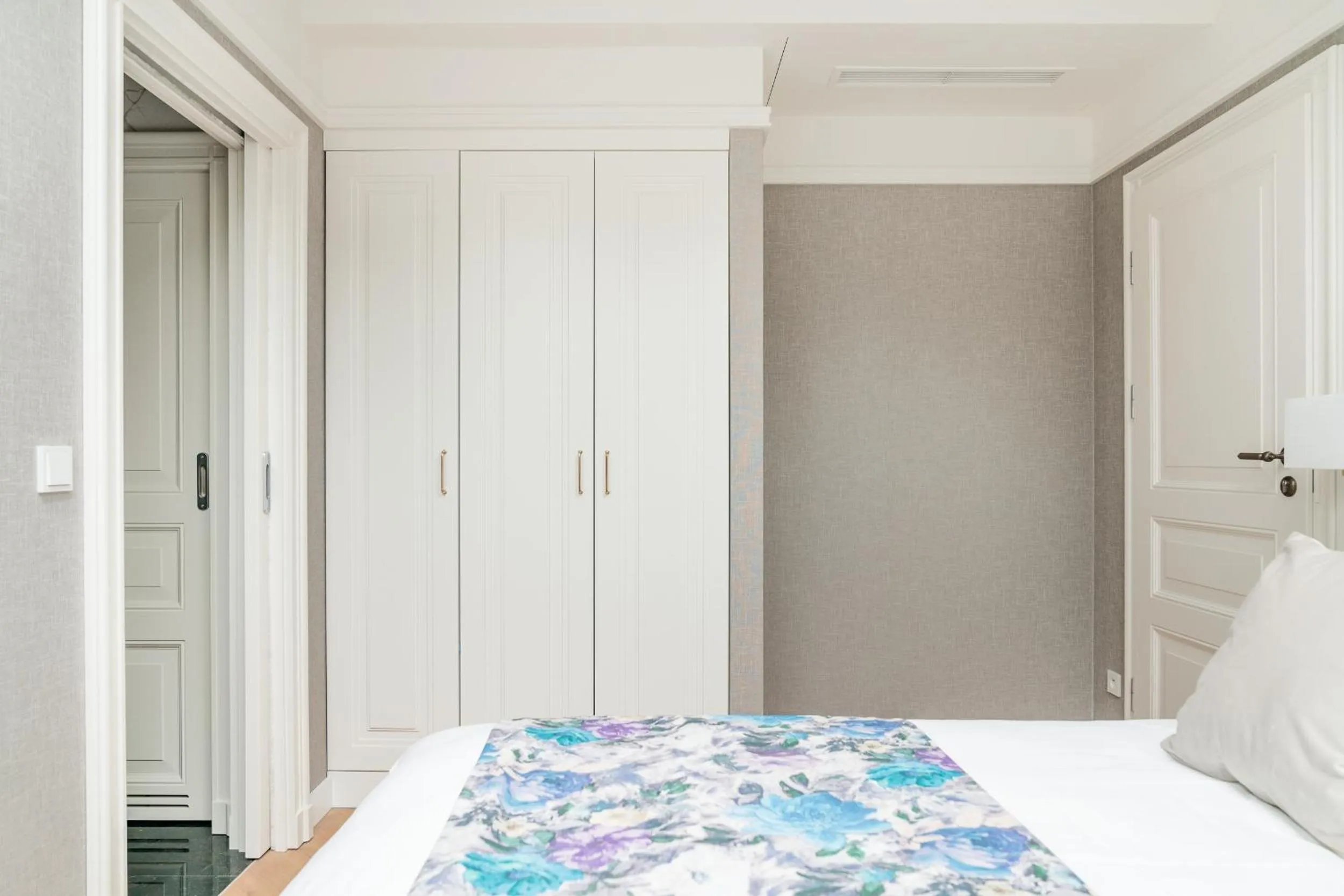 Bed in WillaWawel - LoftAffair Collection