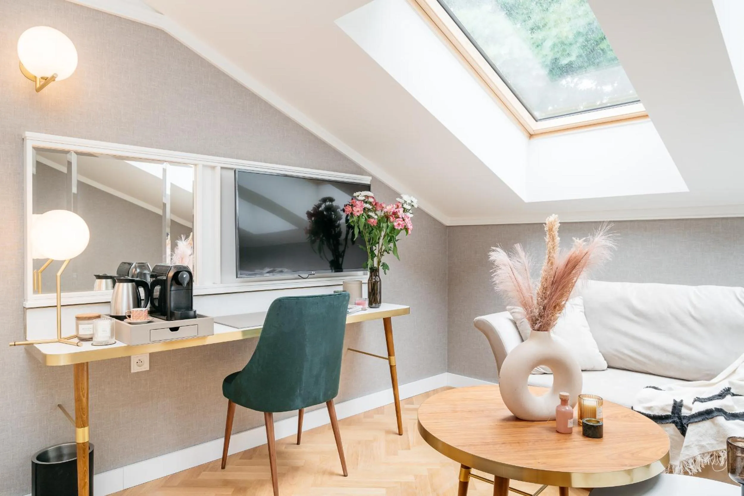 TV and multimedia in WillaWawel - LoftAffair Collection