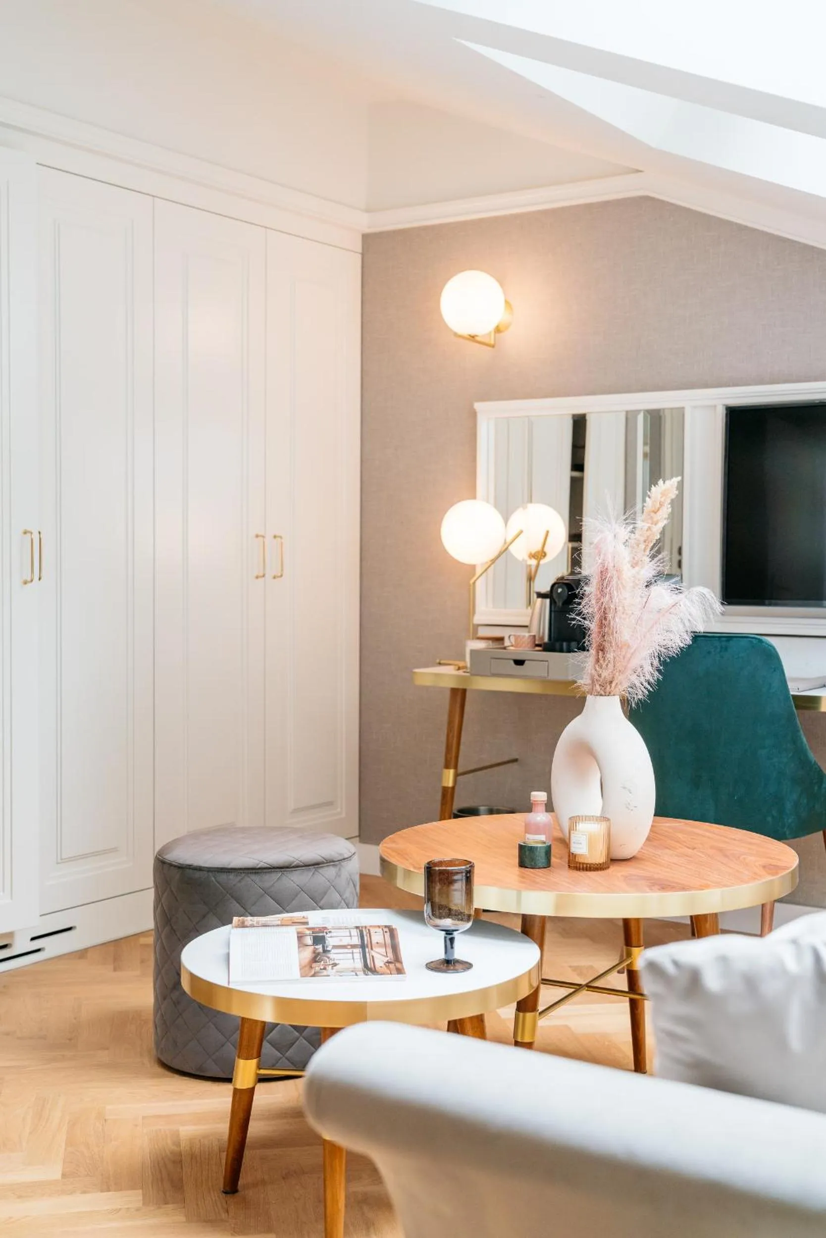 TV and multimedia in WillaWawel - LoftAffair Collection