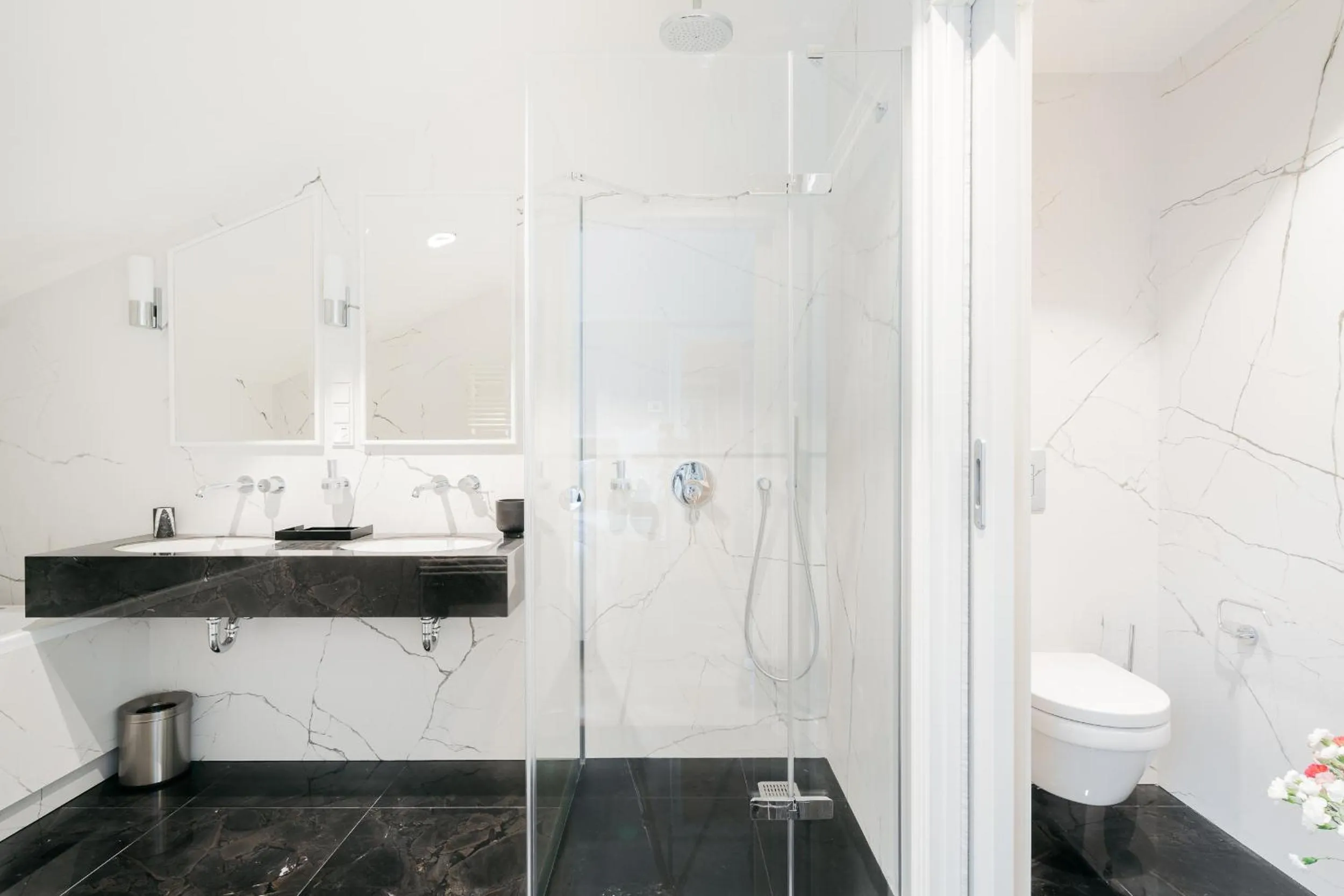 Shower in WillaWawel - LoftAffair Collection