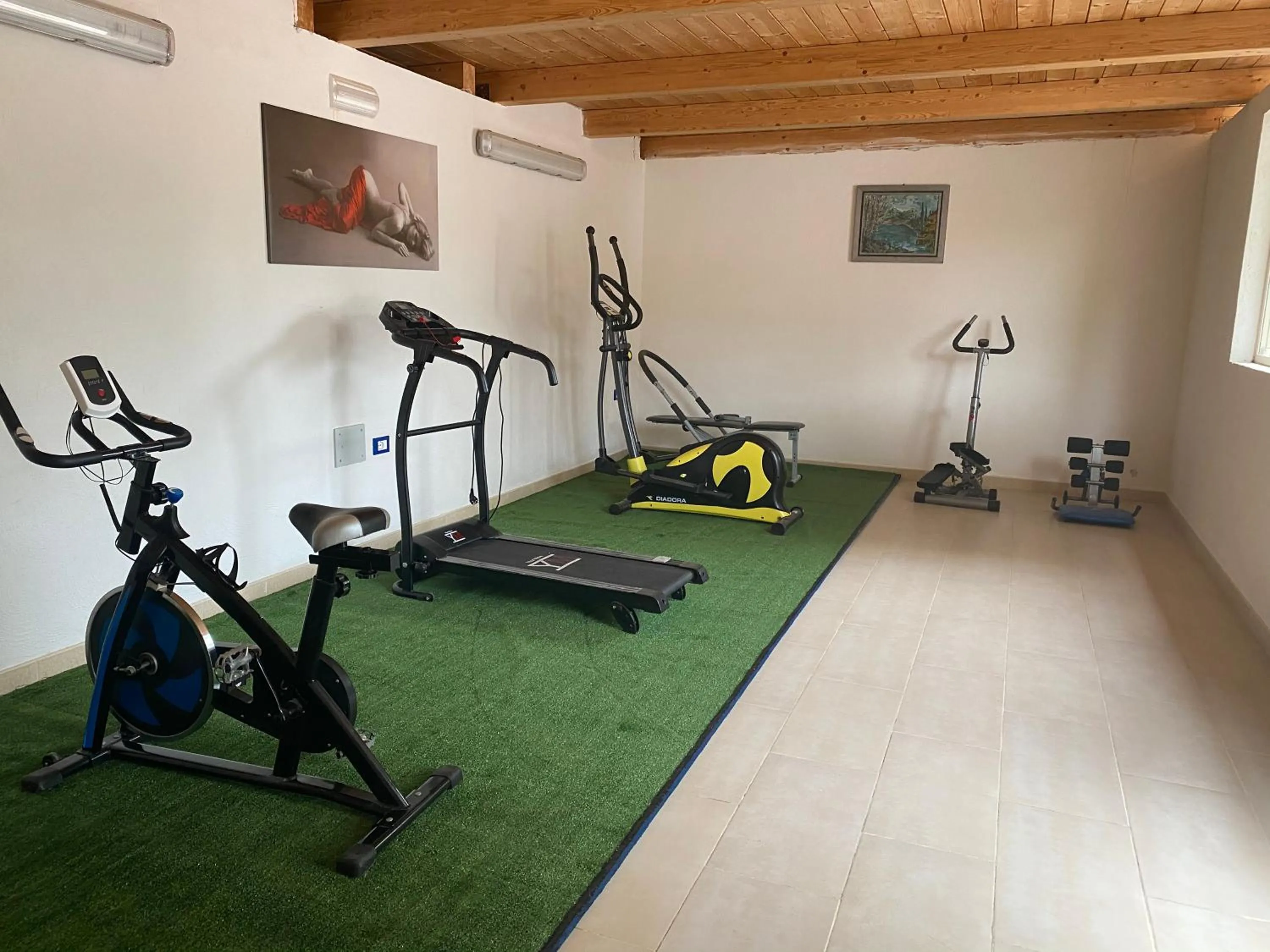 Fitness centre/facilities in Appartamenti Vacanze Minervino