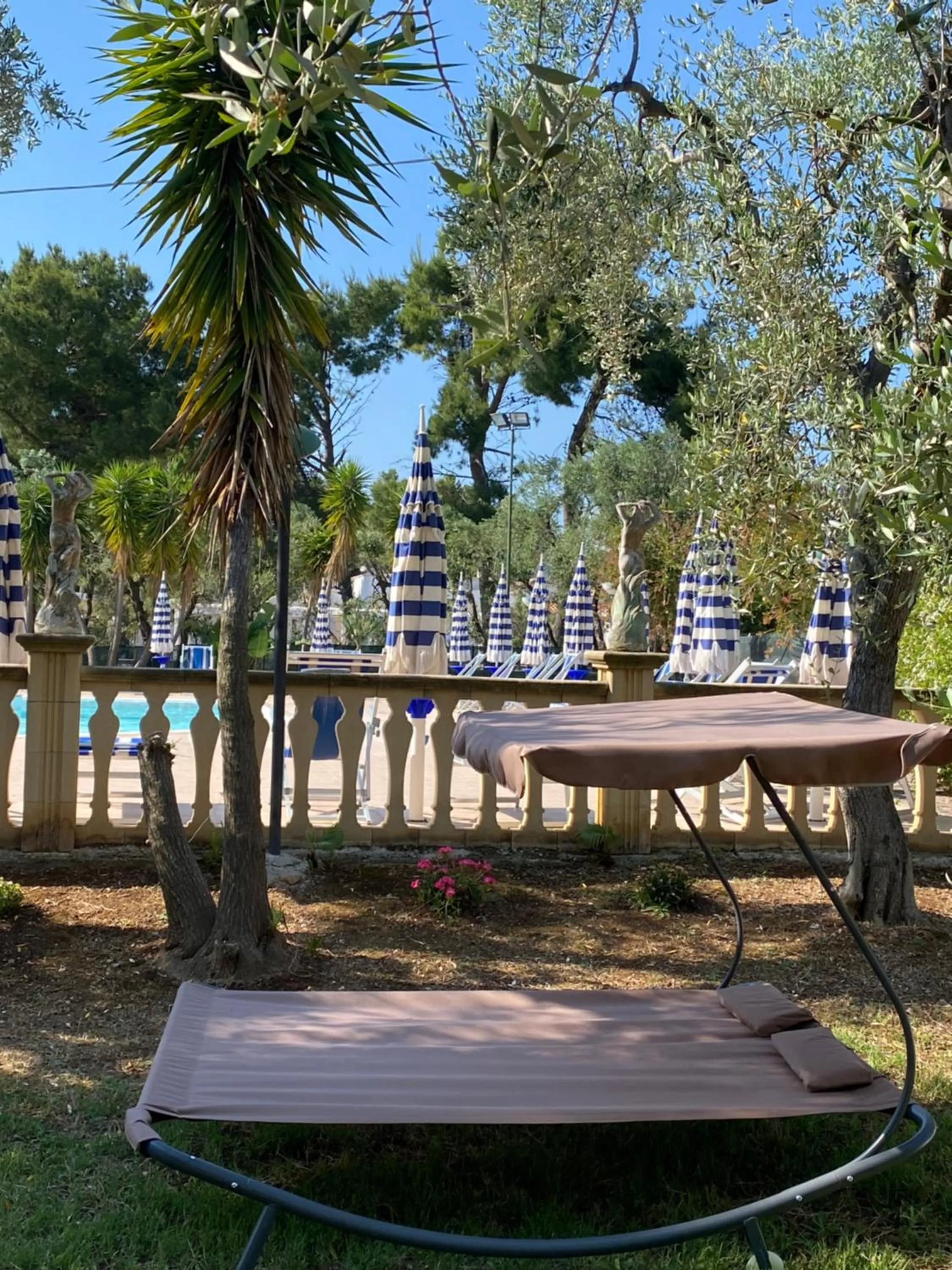 Pool view in Appartamenti Vacanze Minervino