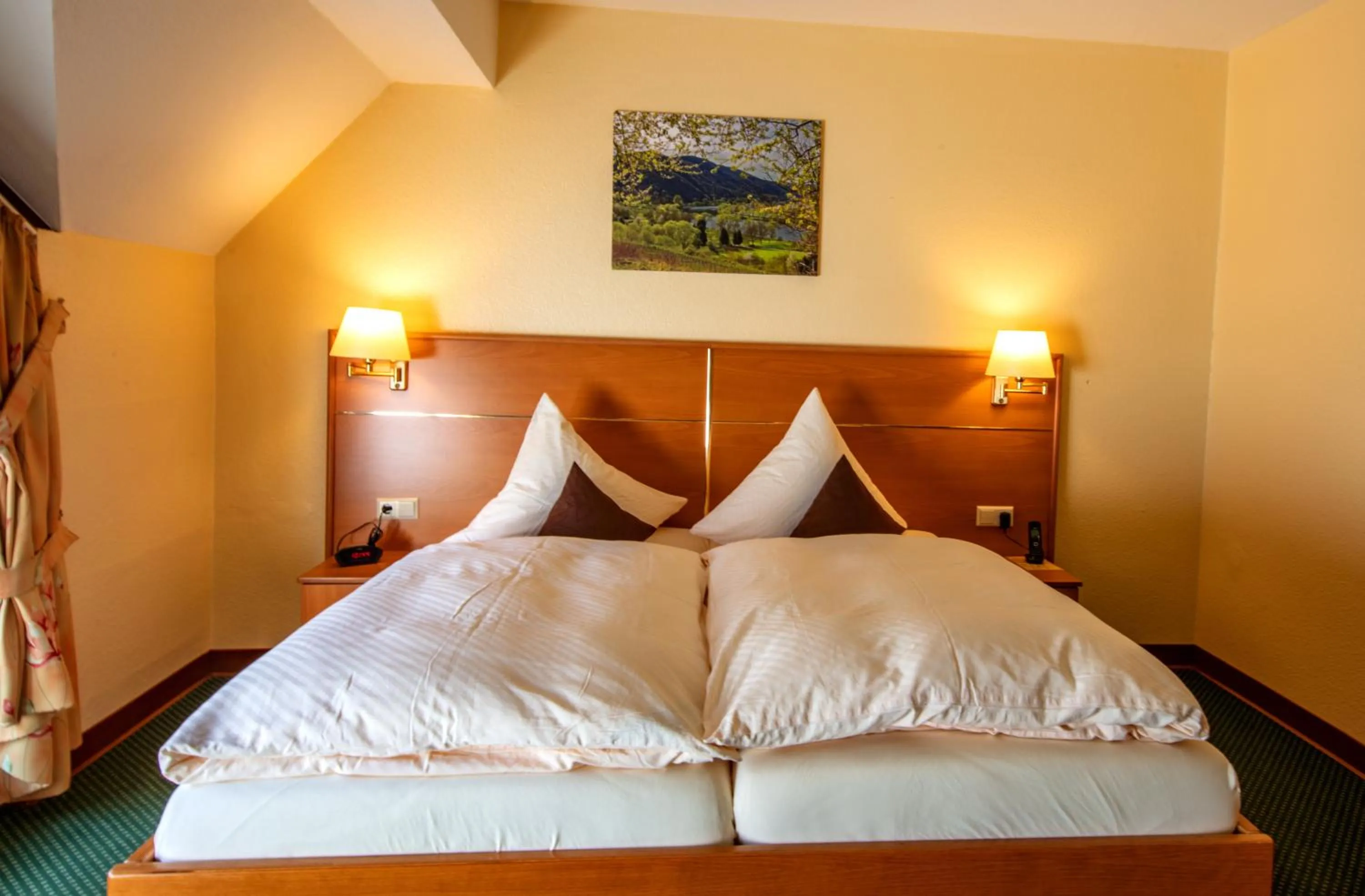 Bed in Hotel Burgfrieden