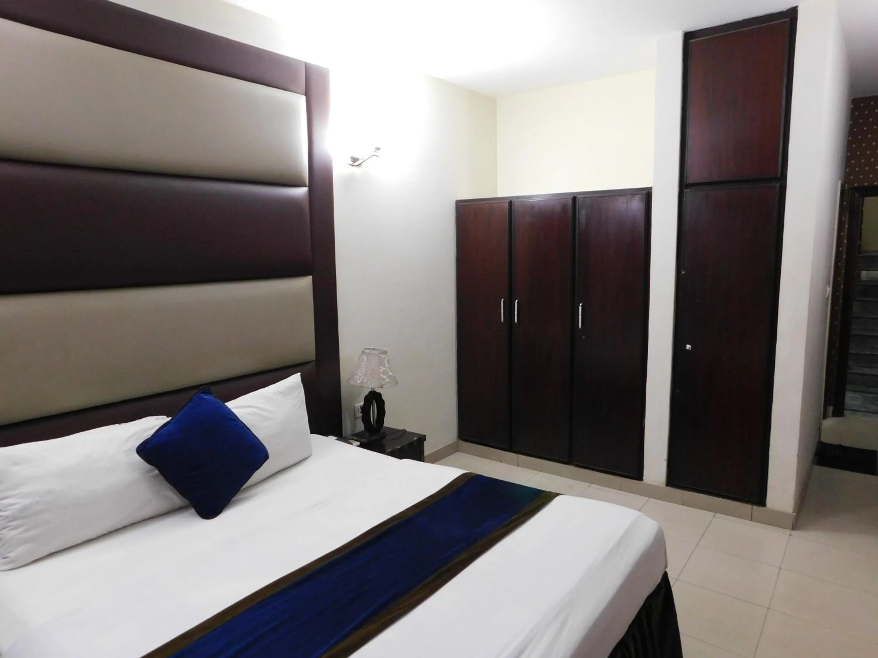 Hotel Tourist Inn Lahore