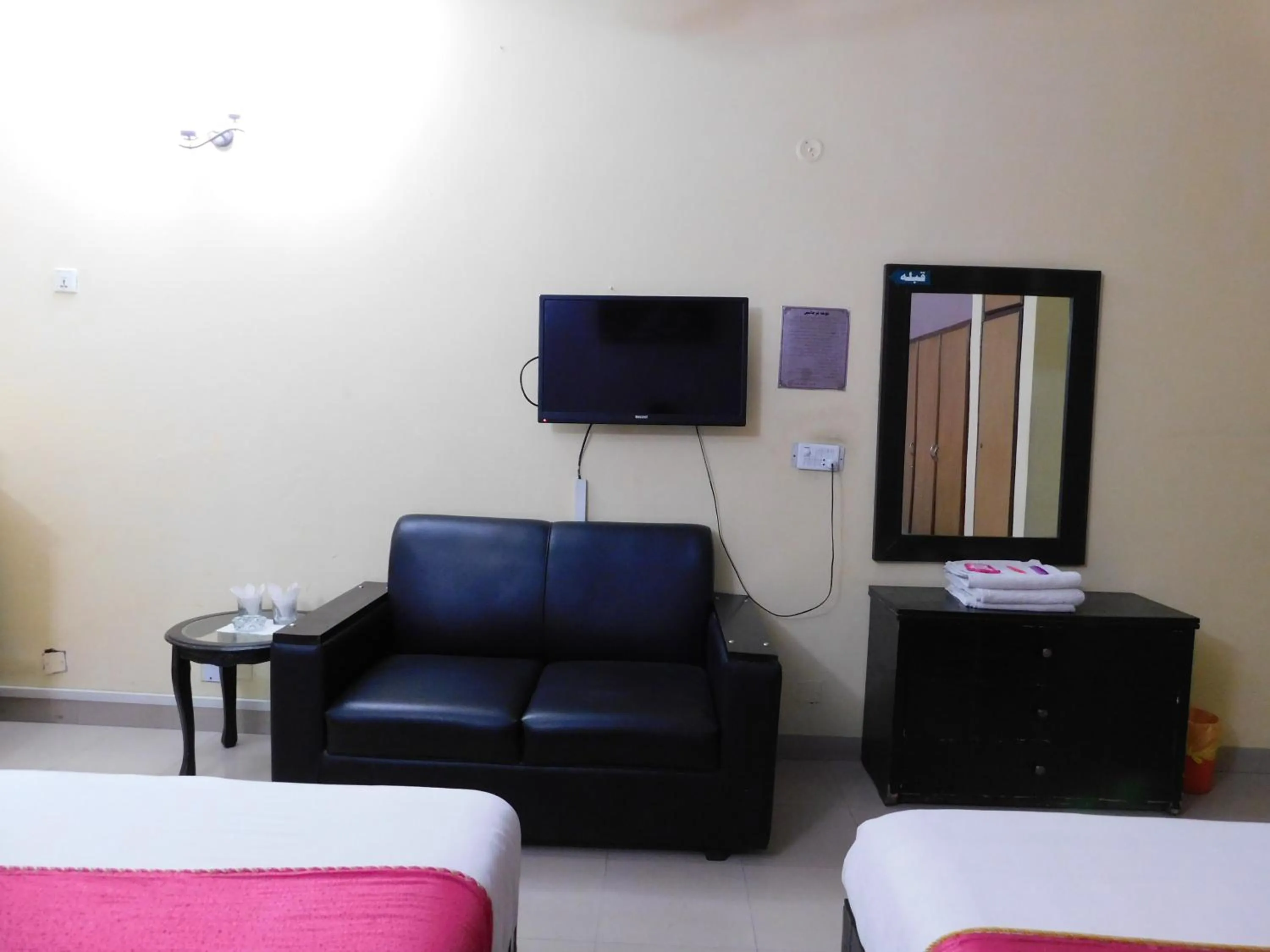 Hotel Tourist Inn Lahore