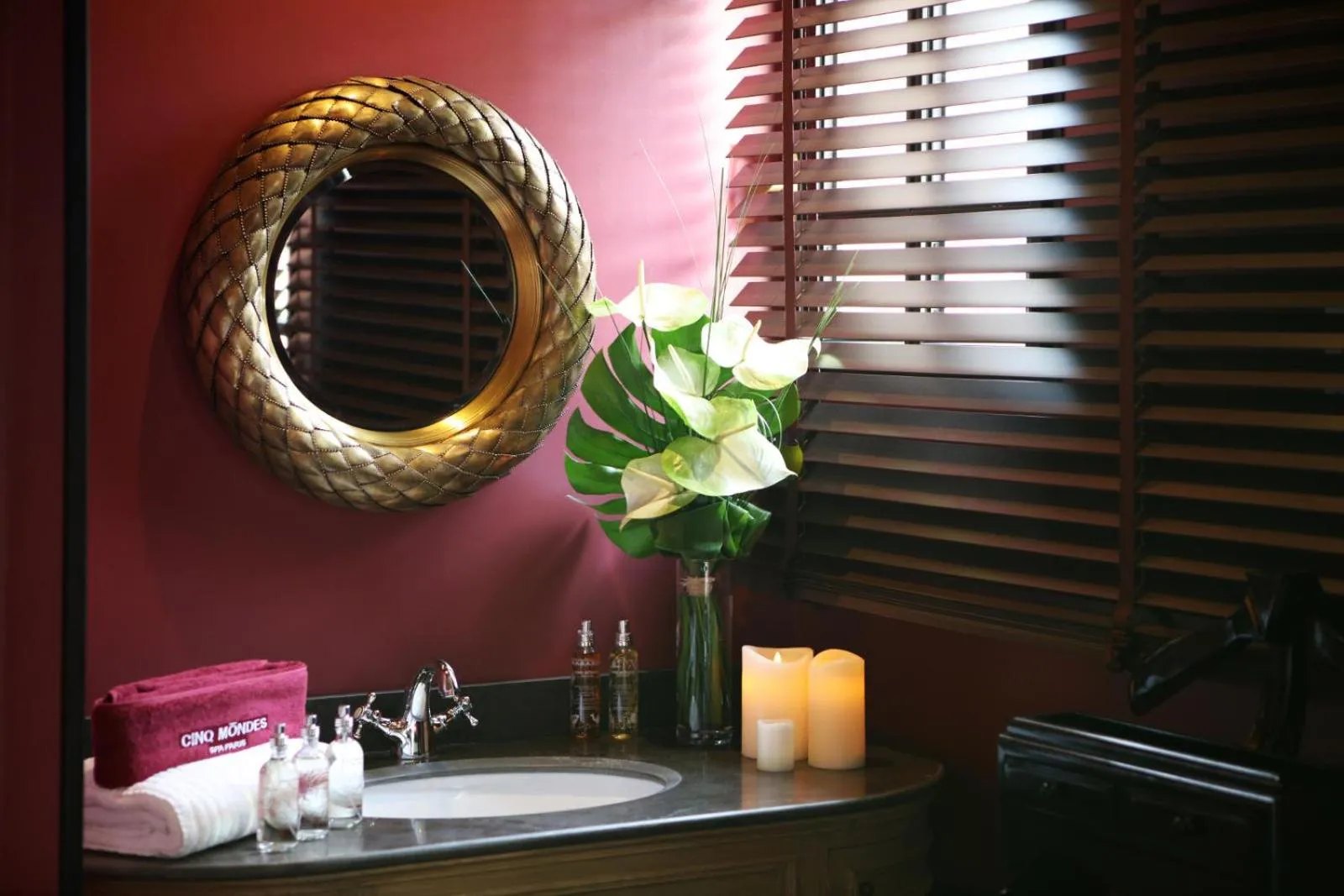 Spa and wellness centre/facilities in Hôtel Villa-Lamartine