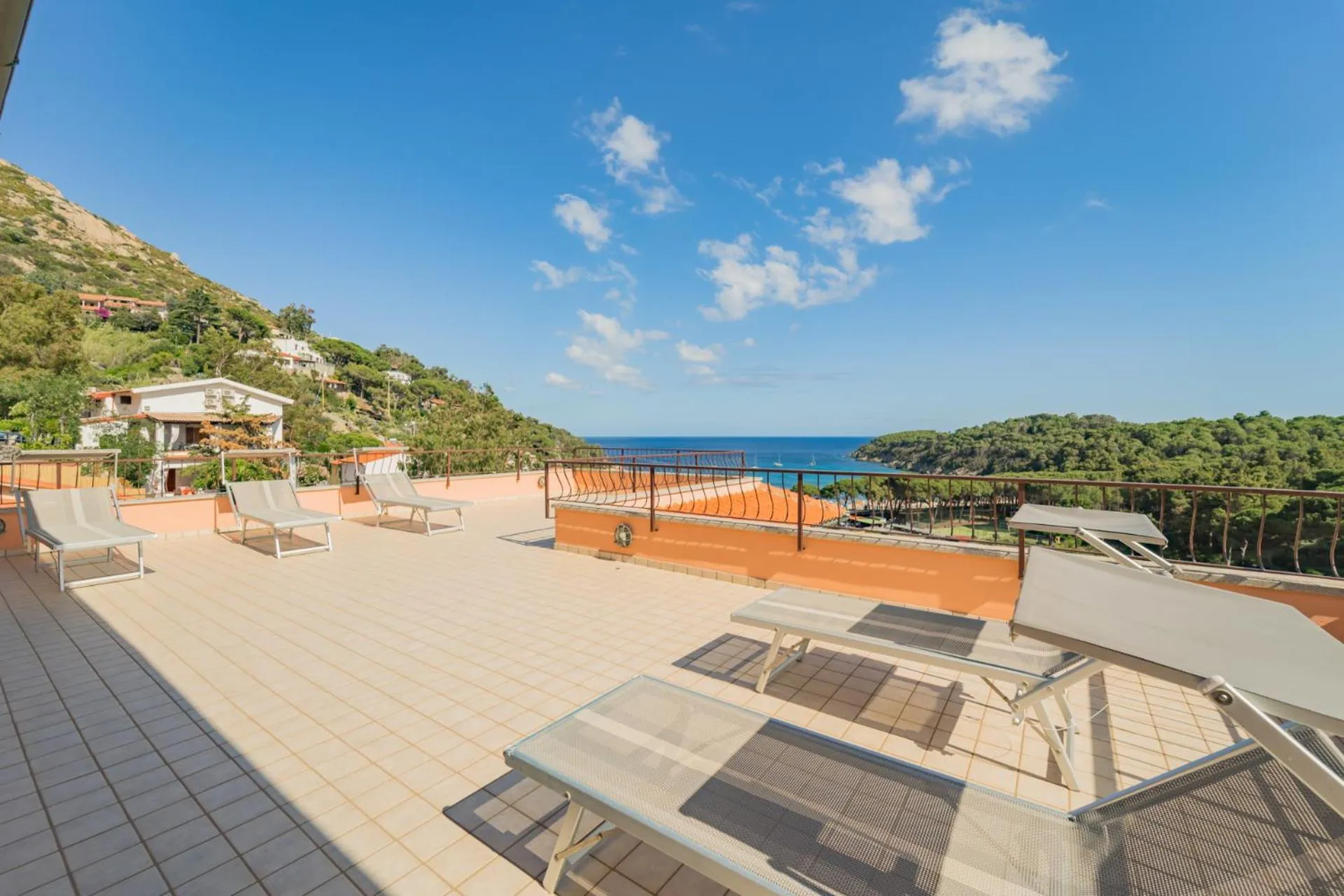 Solarium in Hotel Lo Scirocco