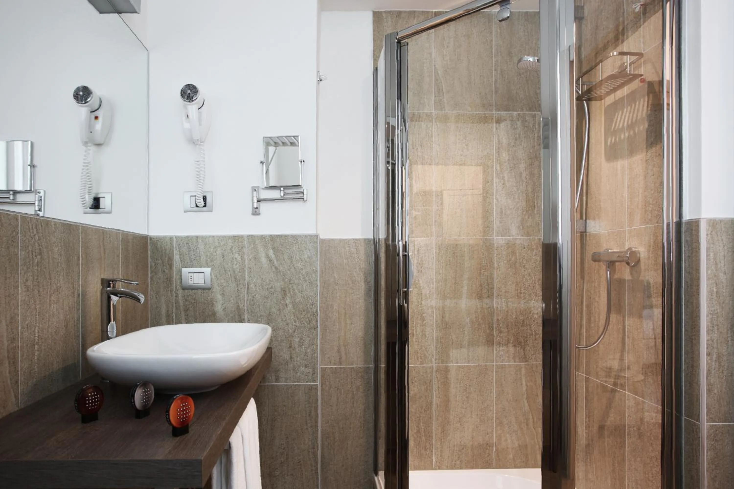 Bathroom in Hotel Ponti