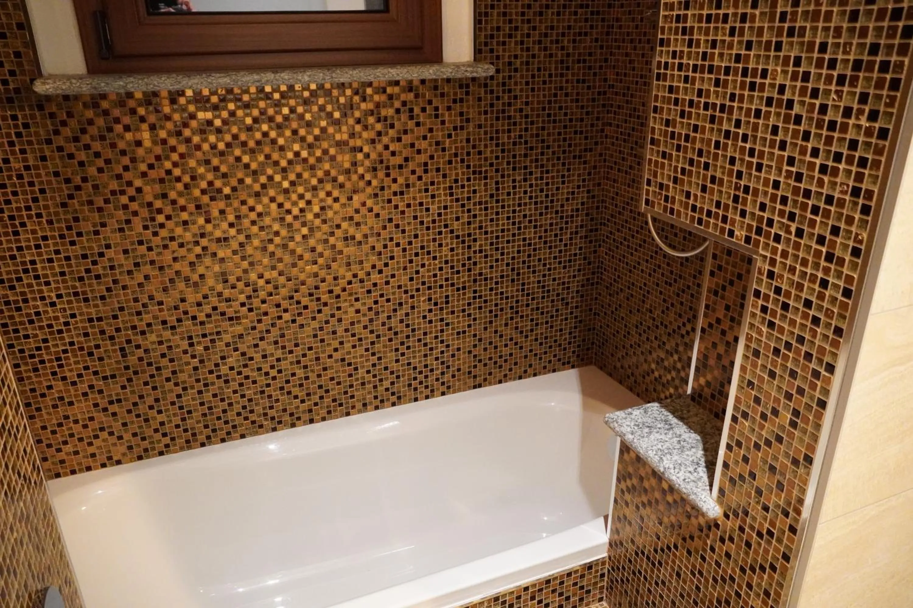 Bathroom in Hotel Ponti