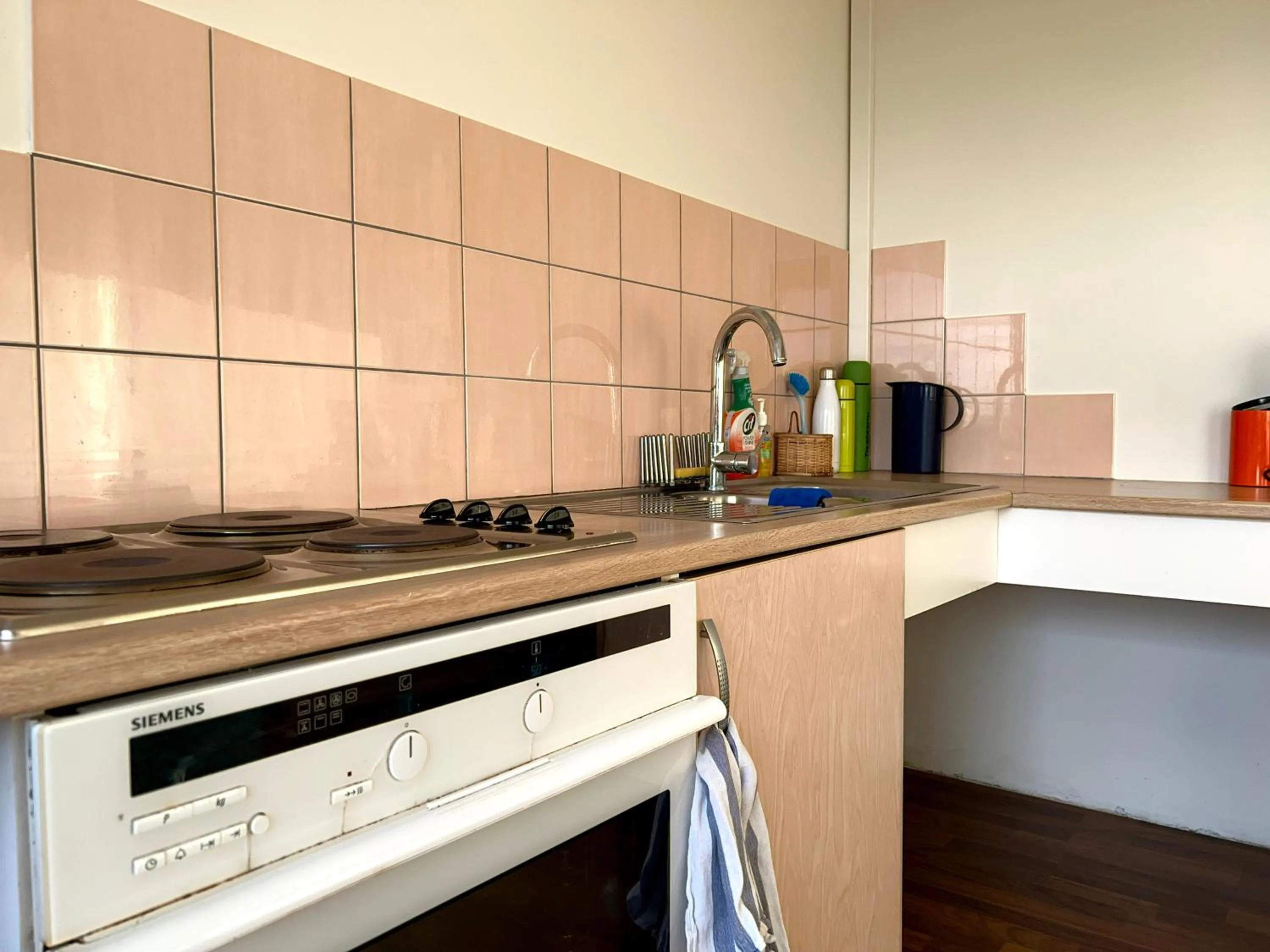 Kitchen or kitchenette in Bakland ad Lágafelli Apartment
