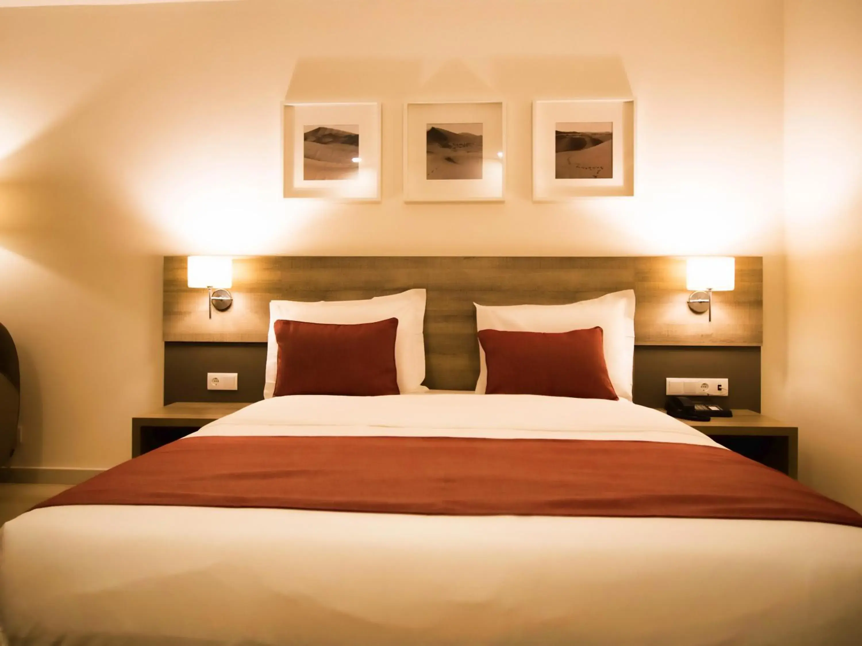 Standard Double or Twin Room - single occupancy in Hotel Monotel Dar El Barka Standard Double or Twin Room - single occupancy in Hotel Monotel Dar El Barka