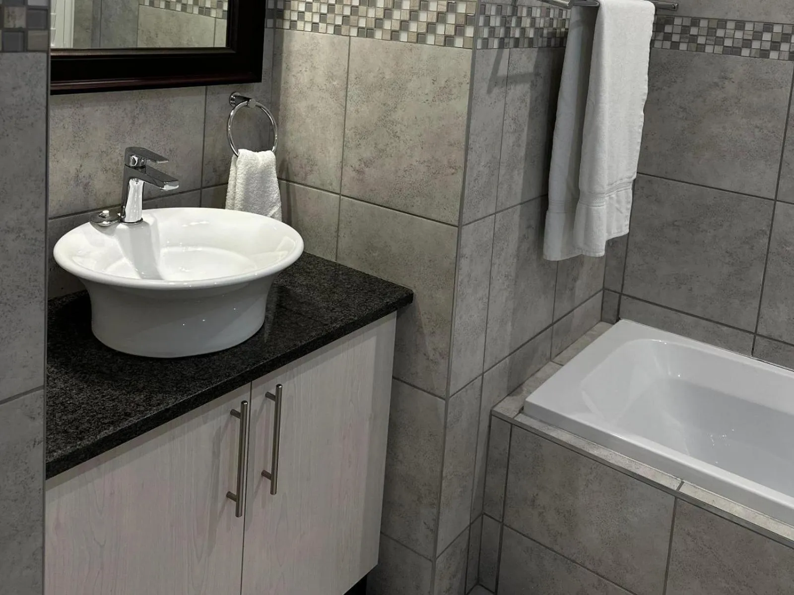 Bathroom in Aanmani Rose Guesthouse