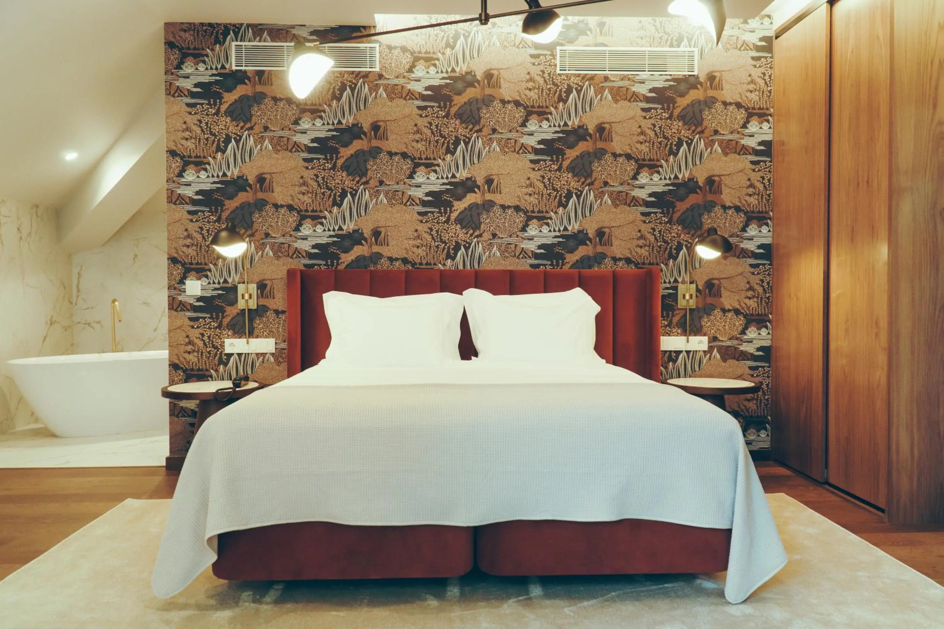 Bedroom, Bed in Estalagem Santa Iria Hotel & Spa