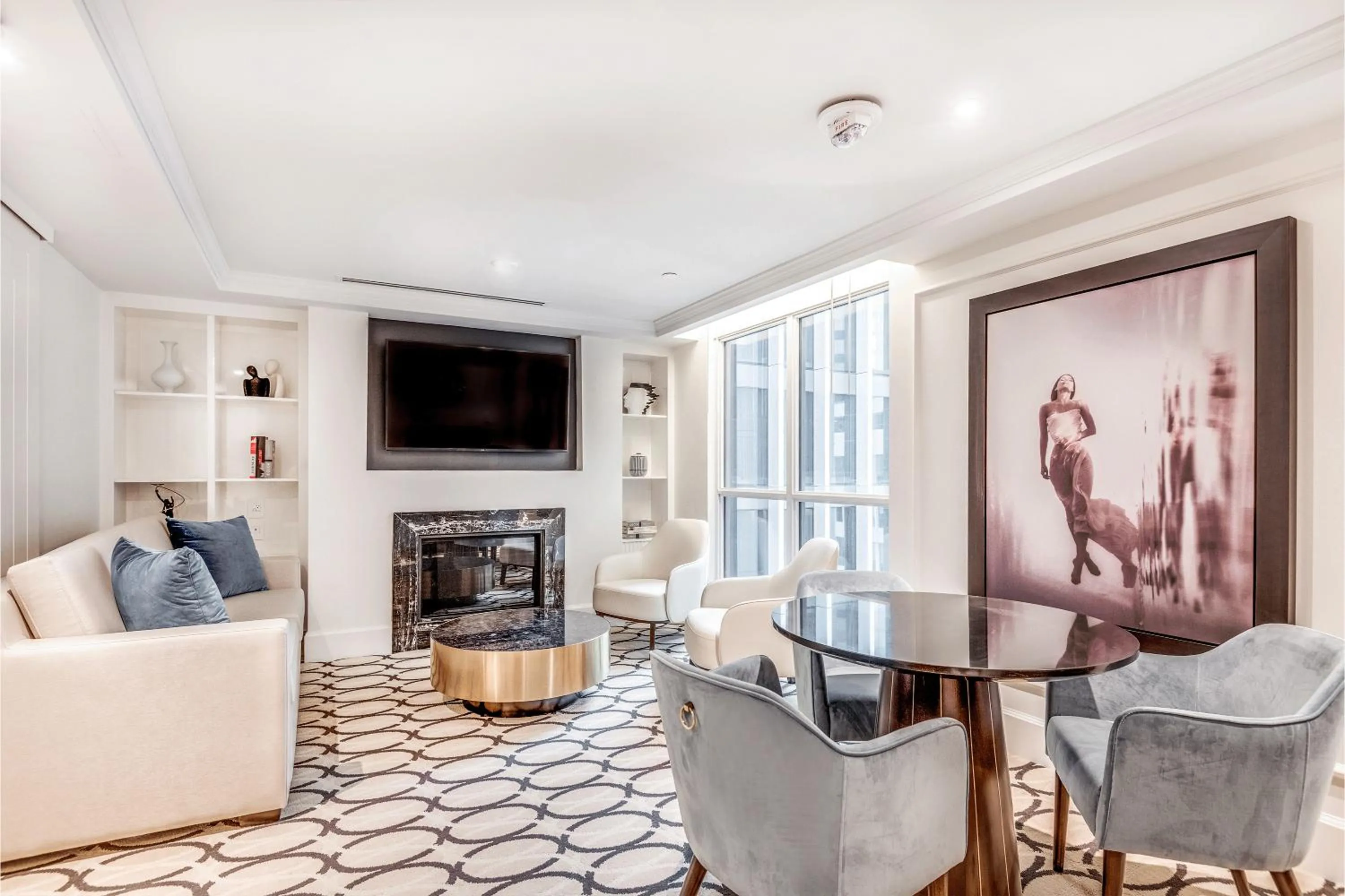 TV and multimedia in AZUR Legacy Collection Hotel