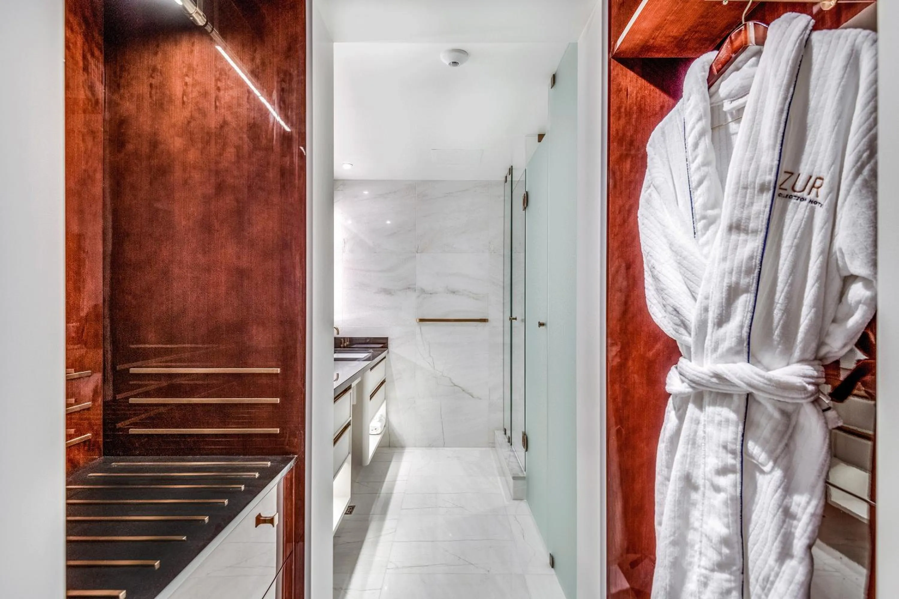 Shower in AZUR Legacy Collection Hotel